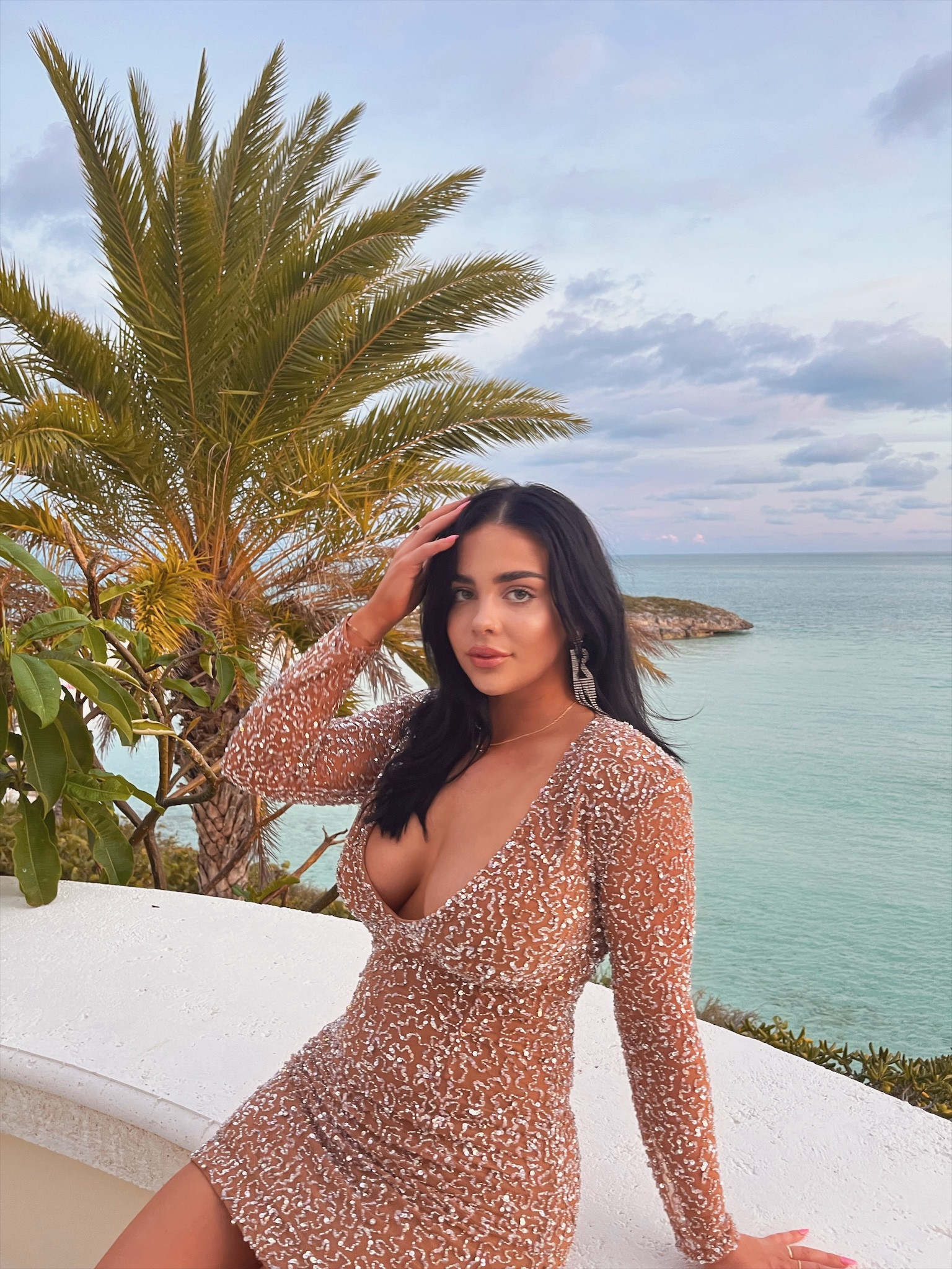 I’ve never been a sequins fan— until now 🤤🥂 

#LTKwedding #LTKtravel #LTKSeasonal