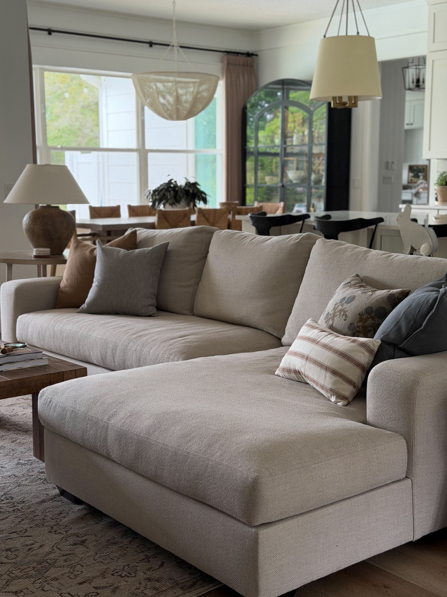 New couch!🙌

This is the PB Big Sur square arm chaise sectional in oatmeal performance chunky basketweave with the bench cushion 🥰

#LTKHome #LTKSaleAlert #LTKmomlife