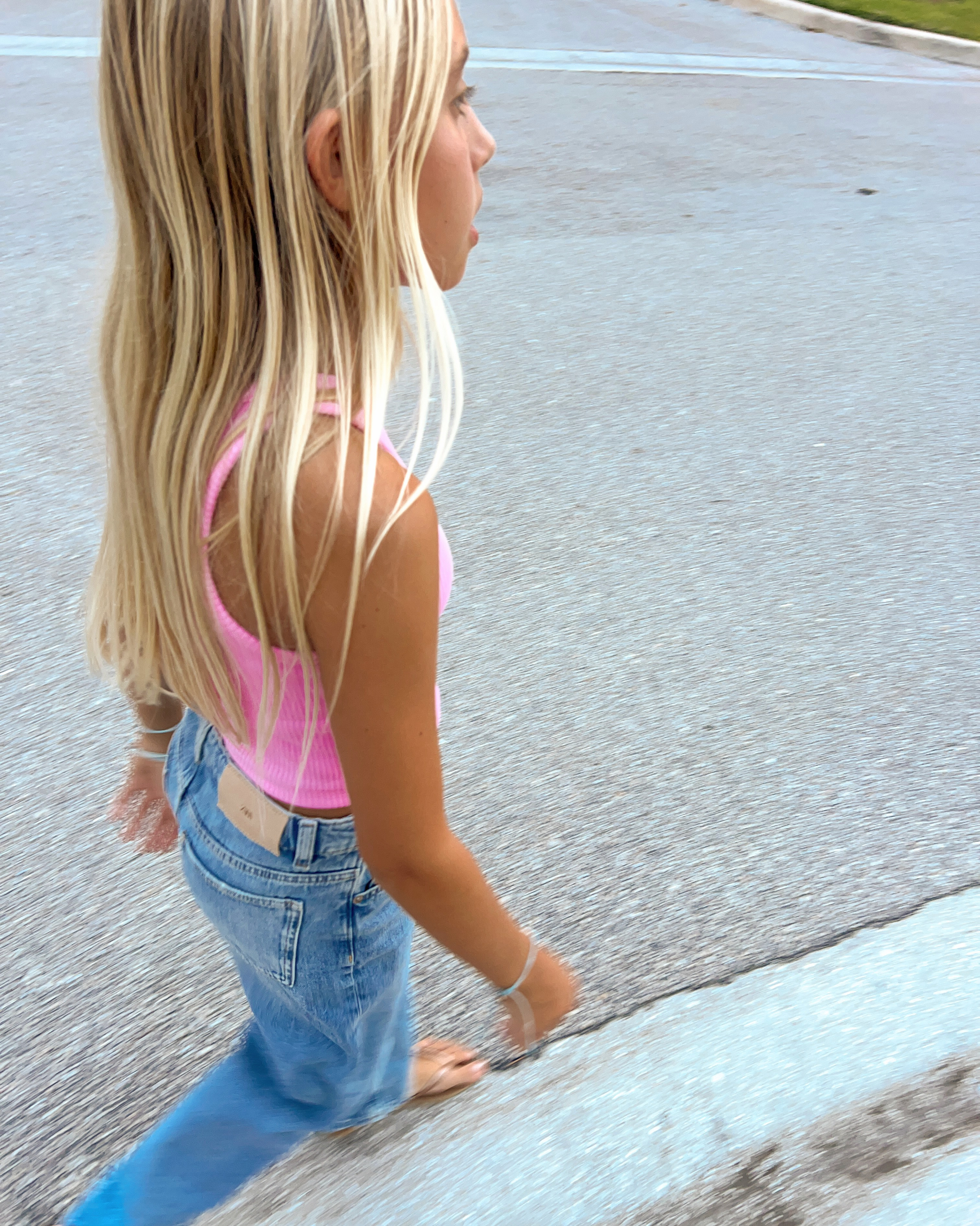 My little Zara girlie 🤍✨ Skinny blue jeans under $25 and a pink tank for $10 – the perfect combo for cute, casual days! #ZaraKids #GirlsFashion #MiniStyle #LTKKids #Zara #Jeans 

 #LTKKids