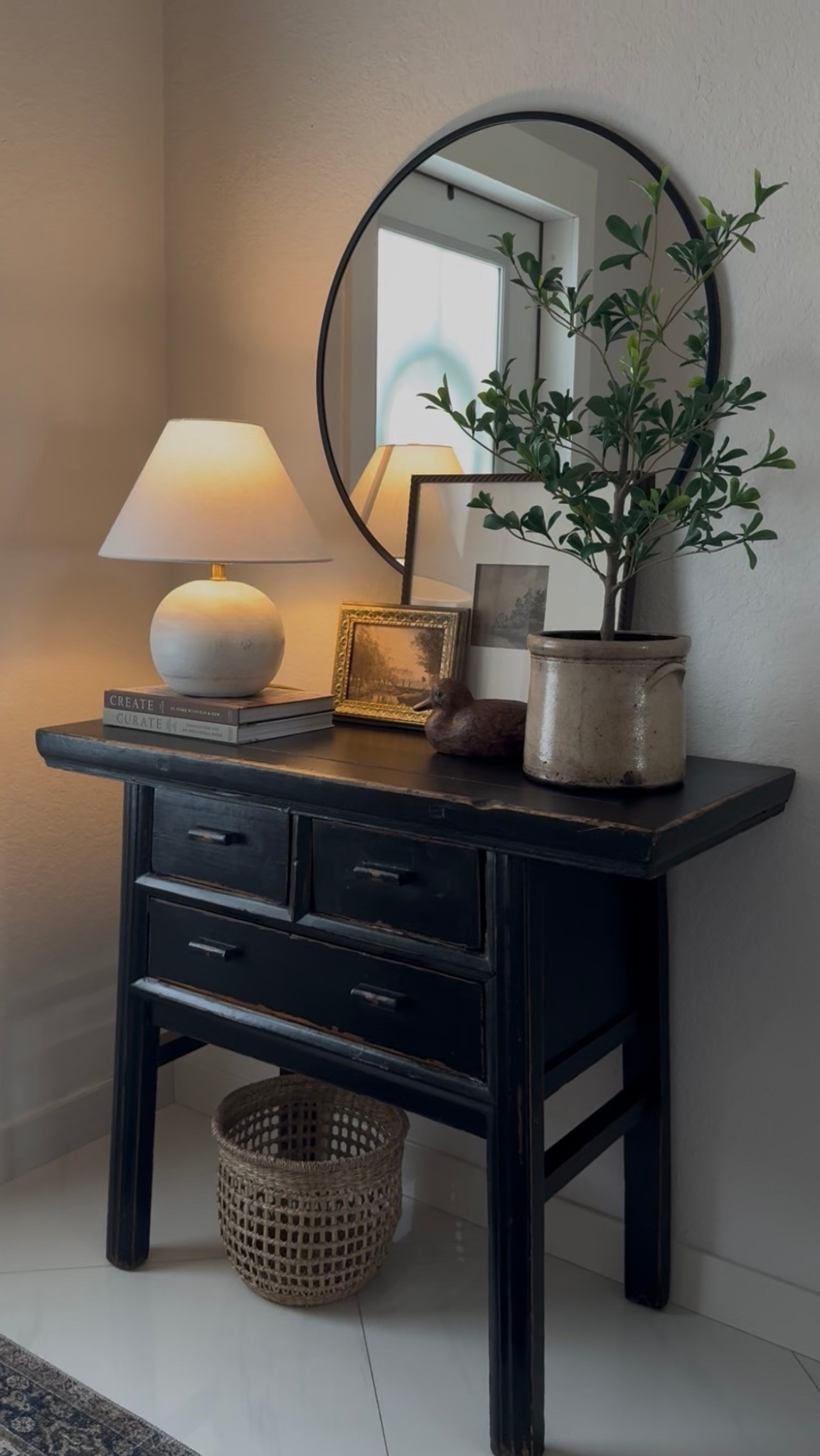 Shop my entryway table styling for spring!🌷☀️🌼

#LTKSaleAlert #LTKHome #LTKSeasonal