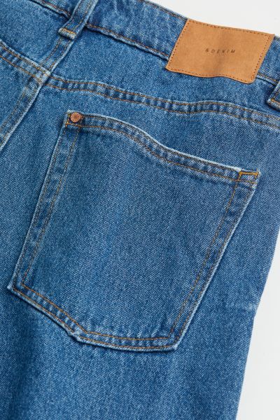 Knee-length, 5-pocket shorts in washed cotton denim. High waist, zip fly, and wide legs. | H&M (US)