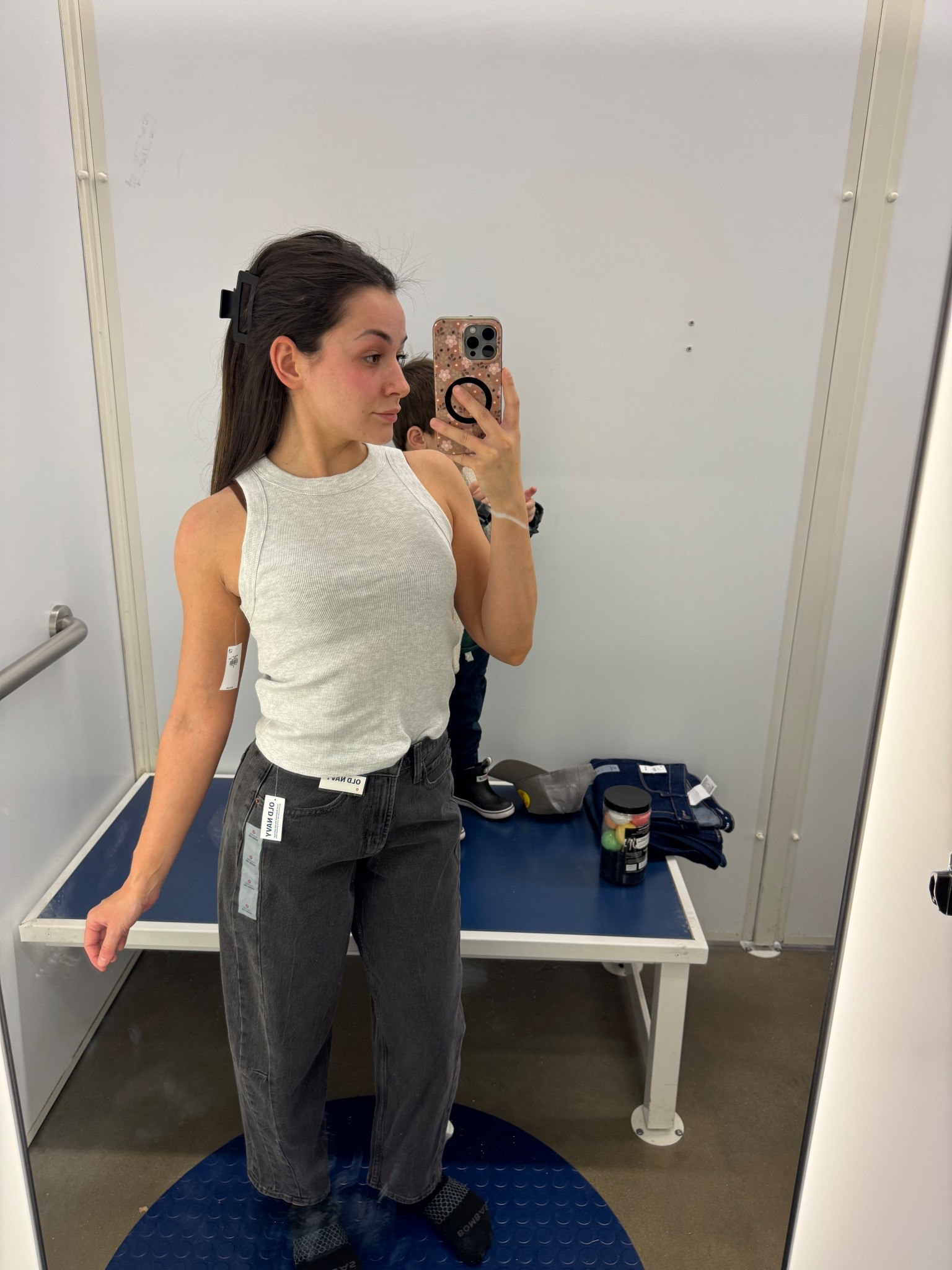 Wearing a size small in the top and a 0 in jeans! 



#LTKgrwm #LTKootd #LTKfitnessgoals