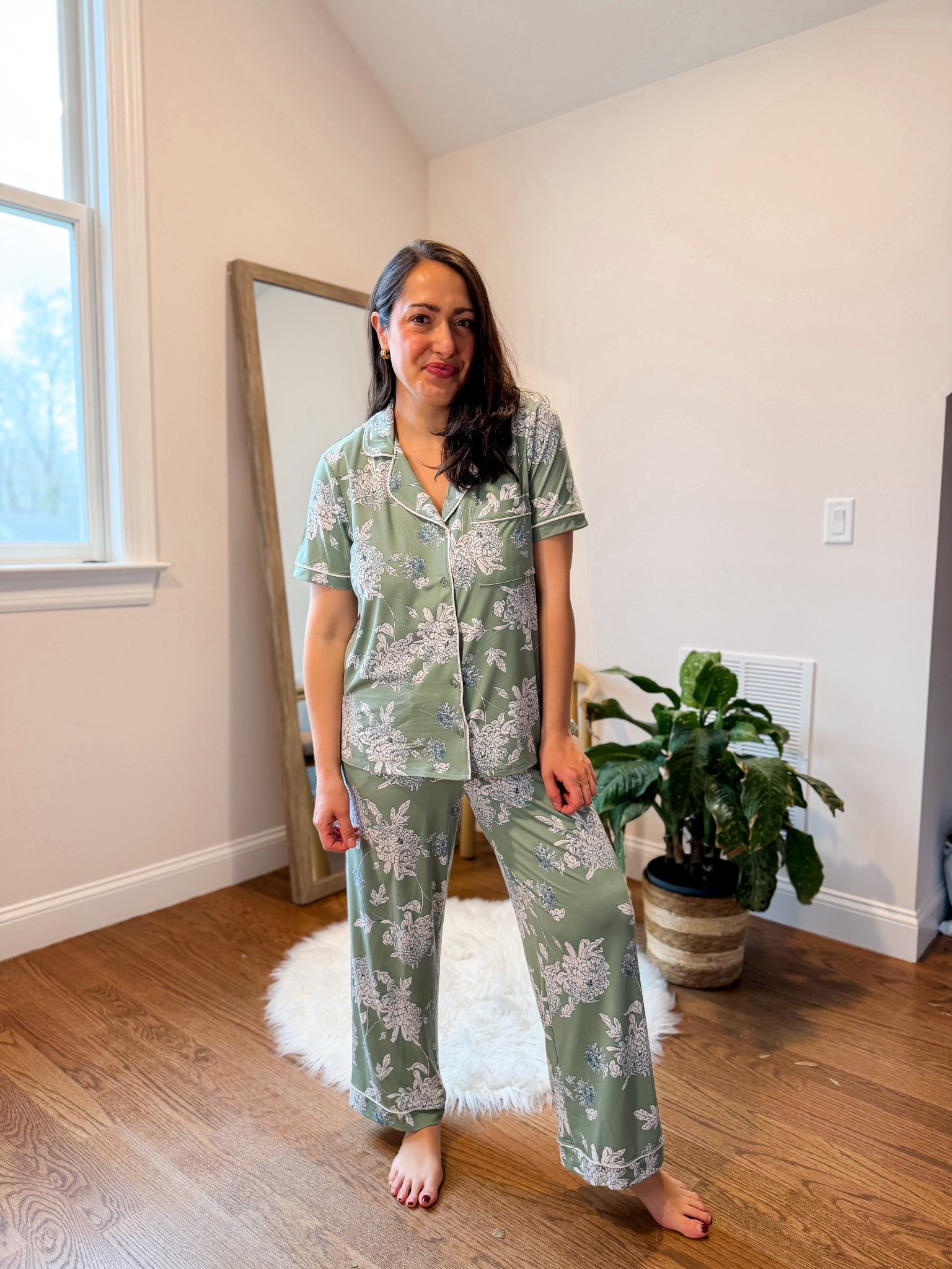 Walmart pajamas set
Size mediumm

#LTKmomlife