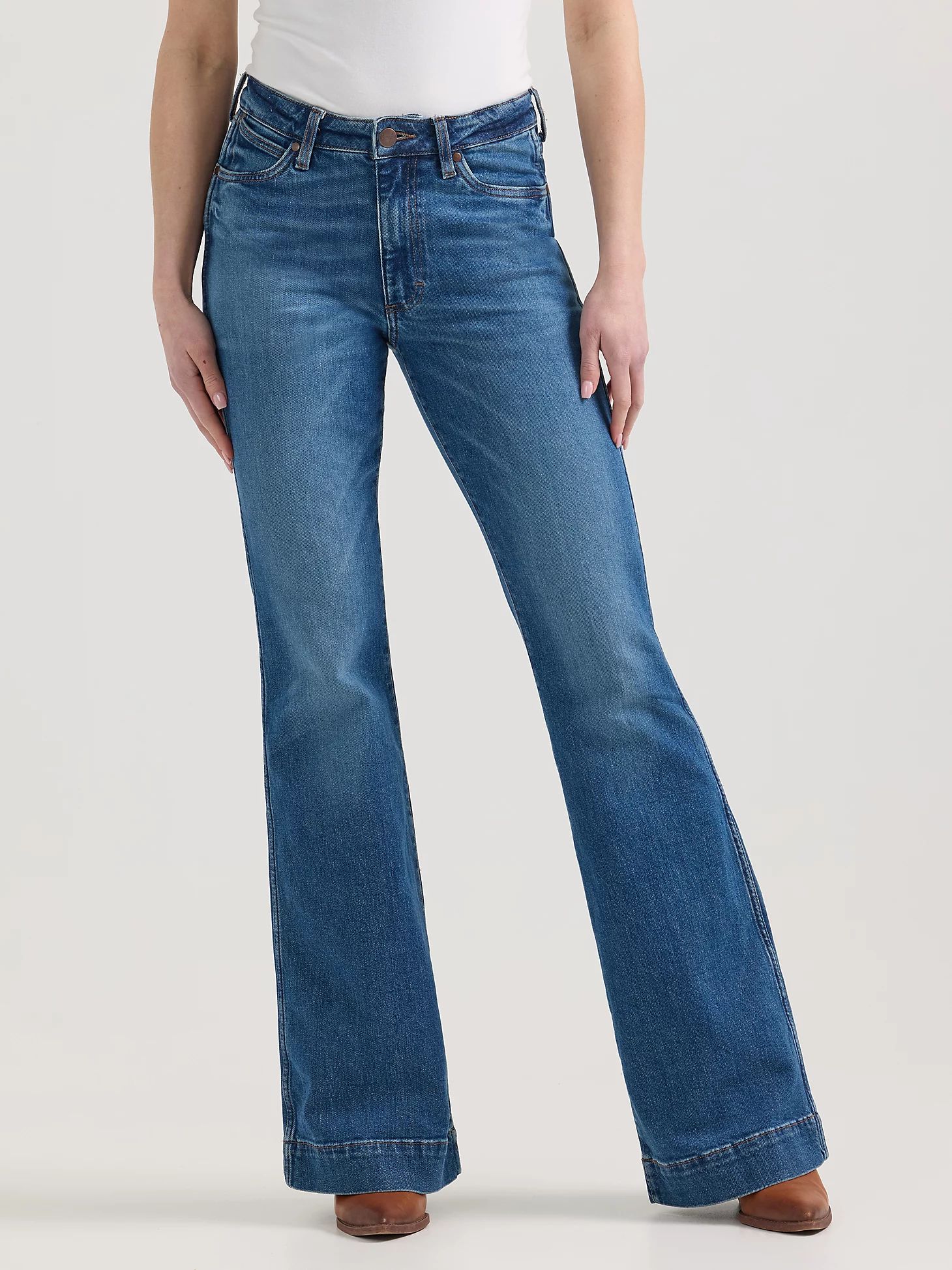 Women's Wrangler Retro® Bailey High Rise Trouser Jean in Bessie | Wrangler