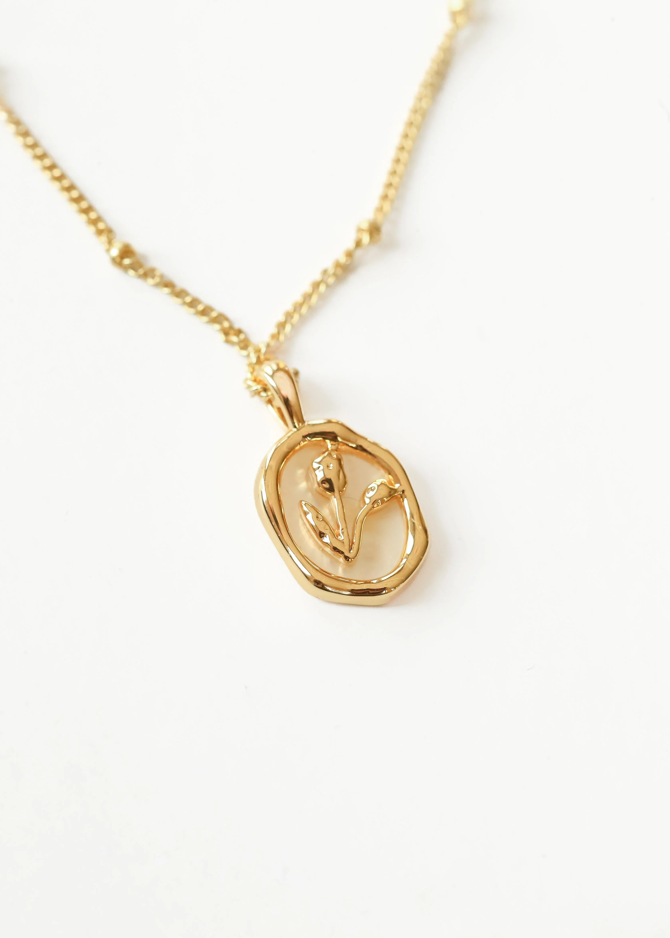 Tulip Pearl Pendent Necklace | Inherit Clothing Co.