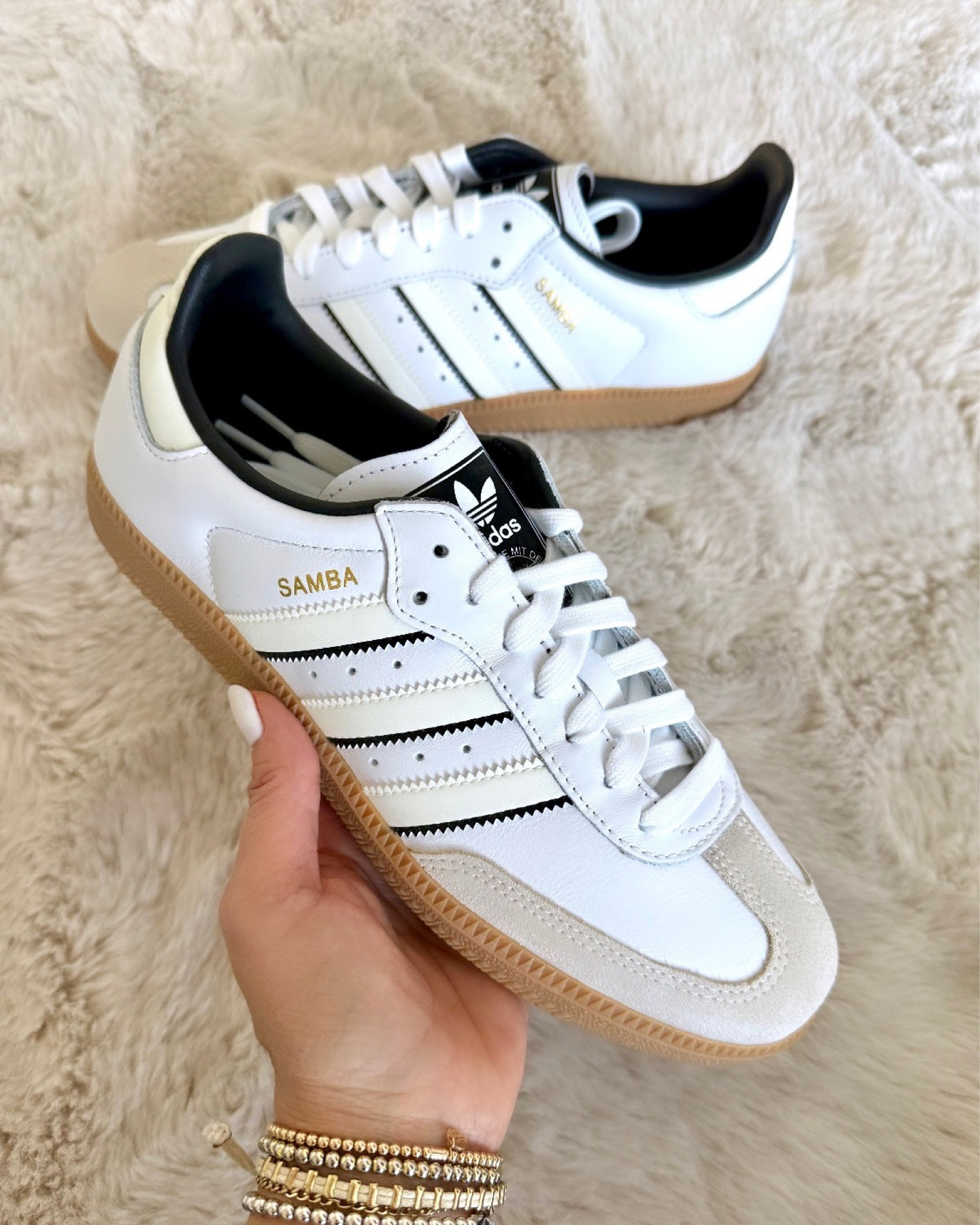 Love this cute Samba OG sneakers 👟 

#LTKStyleTip #LTKShoeCrush #LTKBacktoSchool