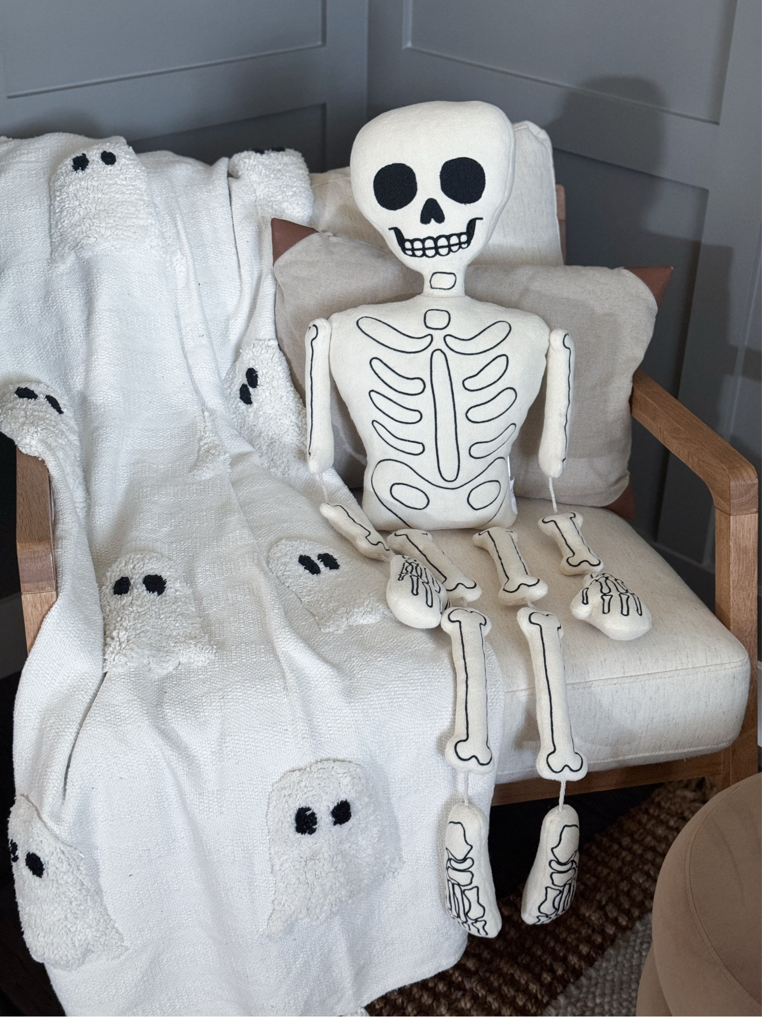Added this little cutie to our Halloween decor this year & I’m obsessed. 

Mr. Bones - Pottery Barn - Halloween Decor - Halloween Pillow - Skeleton Pillow - Skeleton - Pottery Barn Halloween  - Halloween Decorations 


#LTKSeasonal #LTKHome #LTKHalloween