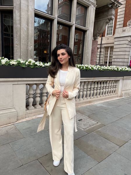 Suited up. You can use code Sarah20 #karenmillen  Spring outfit, spring outfit ideas casual outfit, everyday look, chic style, classy outfit, outfit ideas, outfit inso, style inspo #sarahnaja #classyoutfit #styleinspo #outfitideas #spring #springoutfit #springinspo
#Itku #ootd #Itkfit #Itkfind #Itkstyletip #Itkeurope


#LTKSeasonal #LTKunder100 #LTKunder50