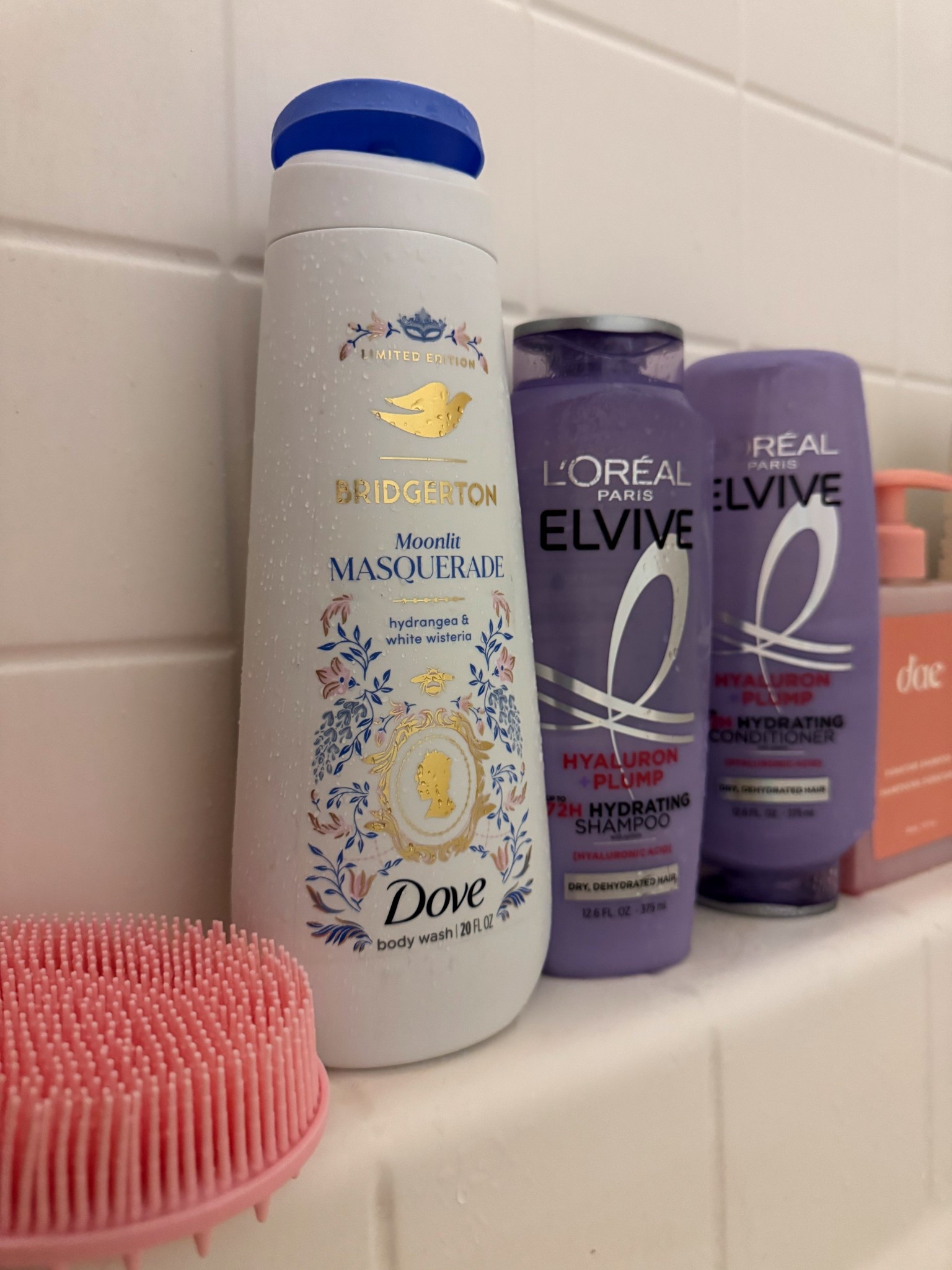 Shower line up this month and I’ve been loving it! Hairwash day with L’Oréal and Dove body wash both from @Target ! 



#LTKselfcare #LTKU #LTKBeauty