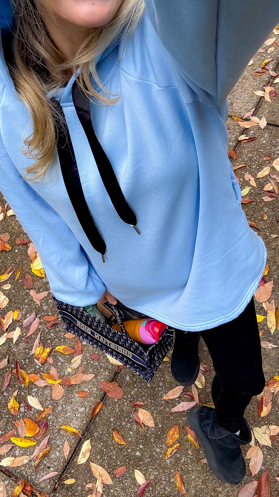 Amazon outfit casual outfit sweatshirt fleece pullover leggings ugg boots dropoff outfit pickup outfit mon style mom fashion mom outfits 

#LTKFindsUnder50 #LTKStyleTip #LTKFindsUnder100