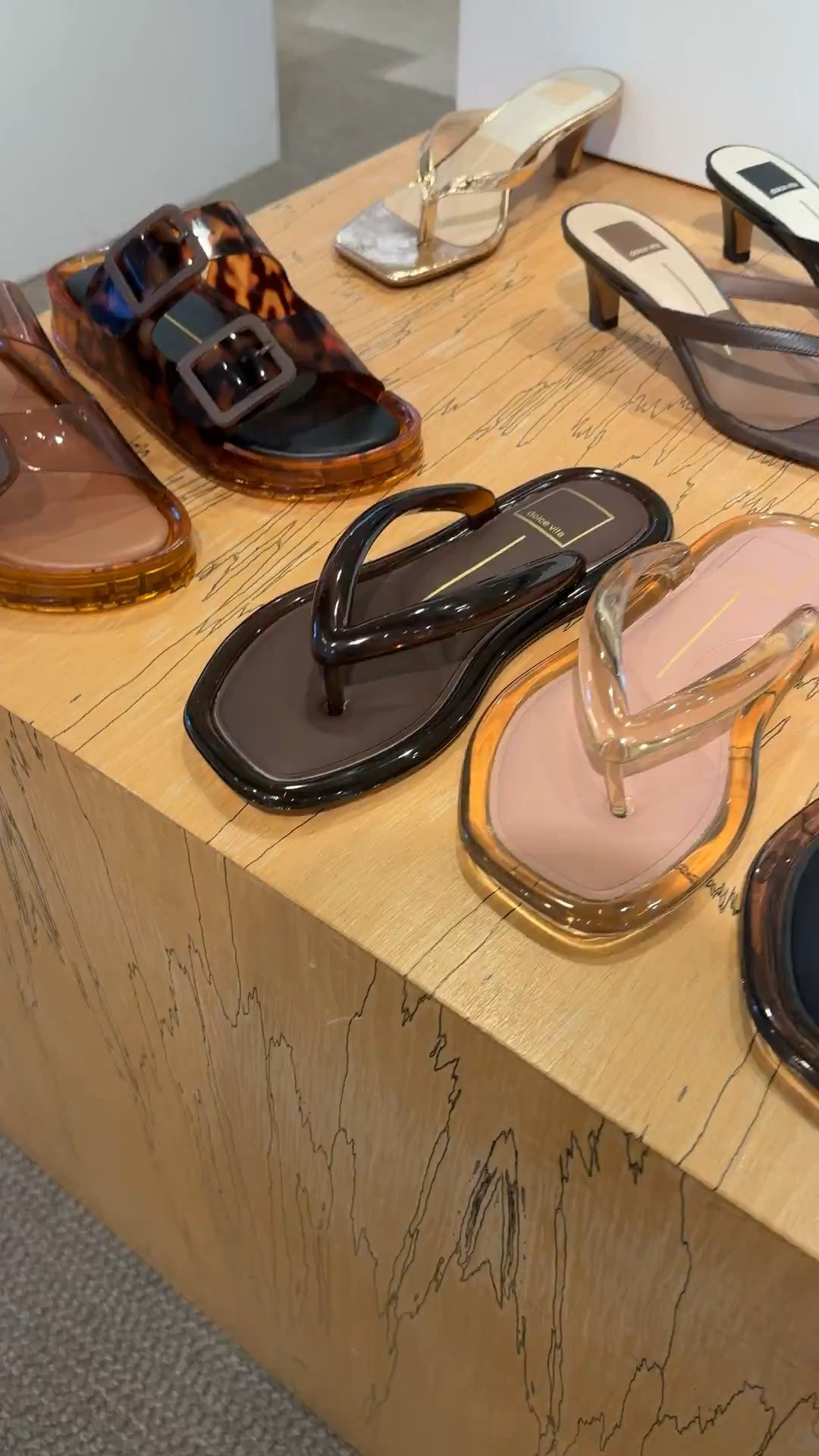 These jelly flip flops are one of those trend pieces that somehow go with everything. I love the modern shape, the translucent finish, and how easy they are to throw on with dresses, denim, shorts, or swimwear. Such a fun summer sandal that instantly elevates a simple outfit.

Jelly sandals, Summer shoes, Trendy sandals, Vacation style, Resort wear, Summer fashion, Neutral accessories, Beach vacation outfit, Casual chic, Warm weather style, Designer inspired sandals, Everyday summer outfit, annabrstyle

#LTKSeasonal #LTKootd #LTKTravel
