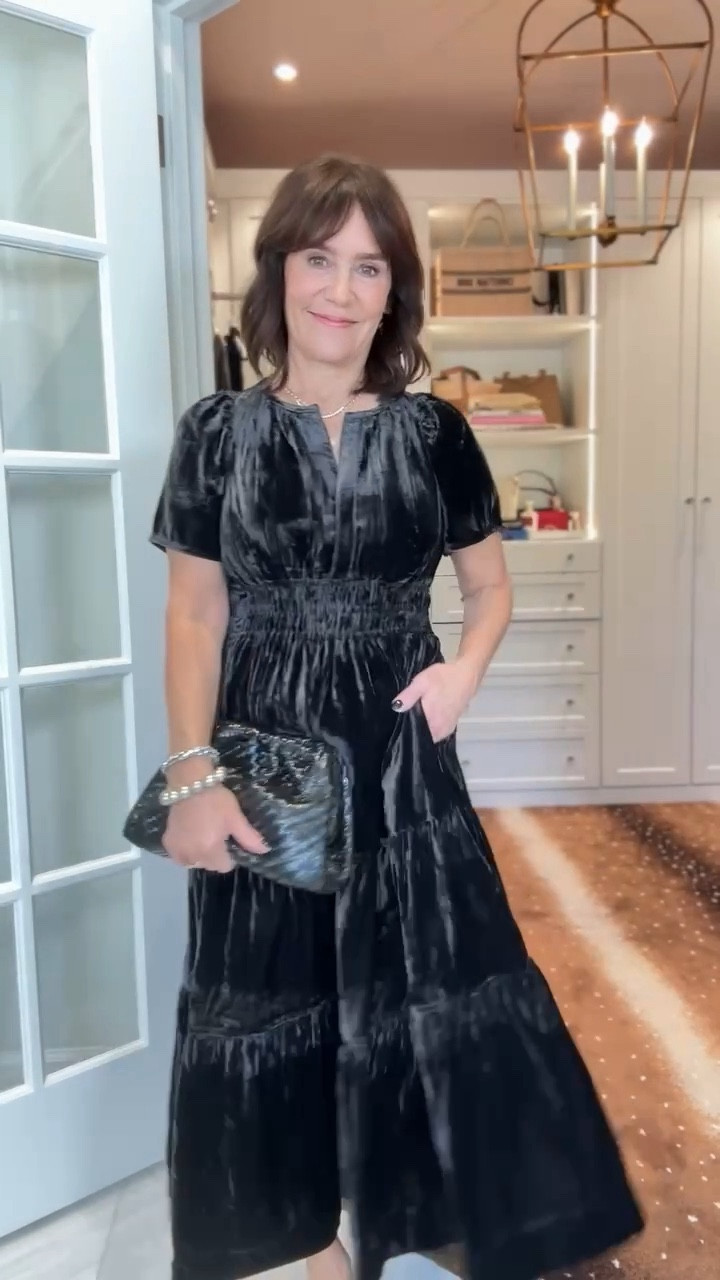 knee length dresses for ladies By Anthropologie Somerset Velvet Maxi Dress Size XSP  C&J Collections  Chicago