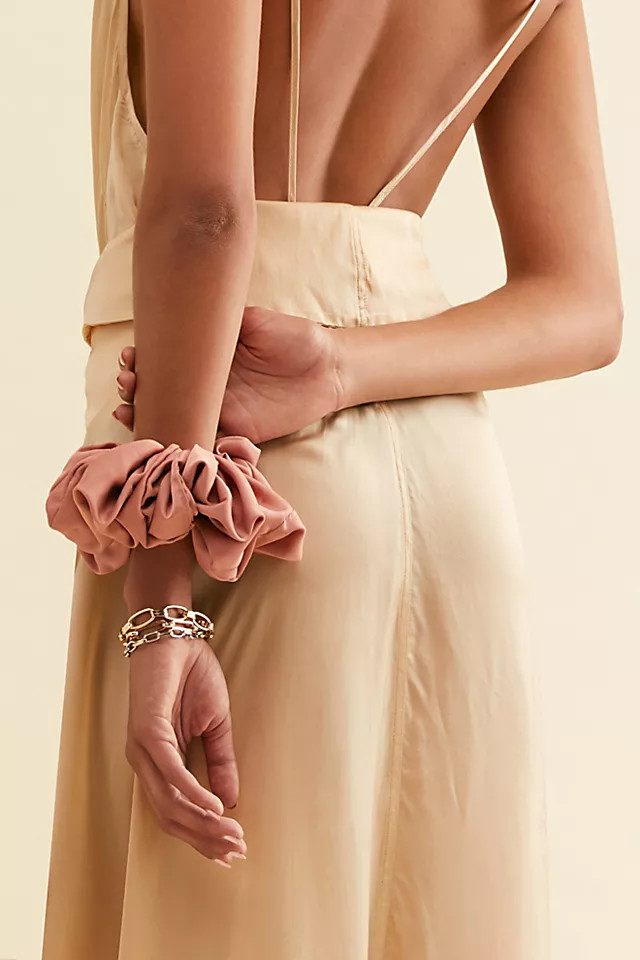 Super Satin Scrunchie | Free People (Global - UK&FR Excluded)