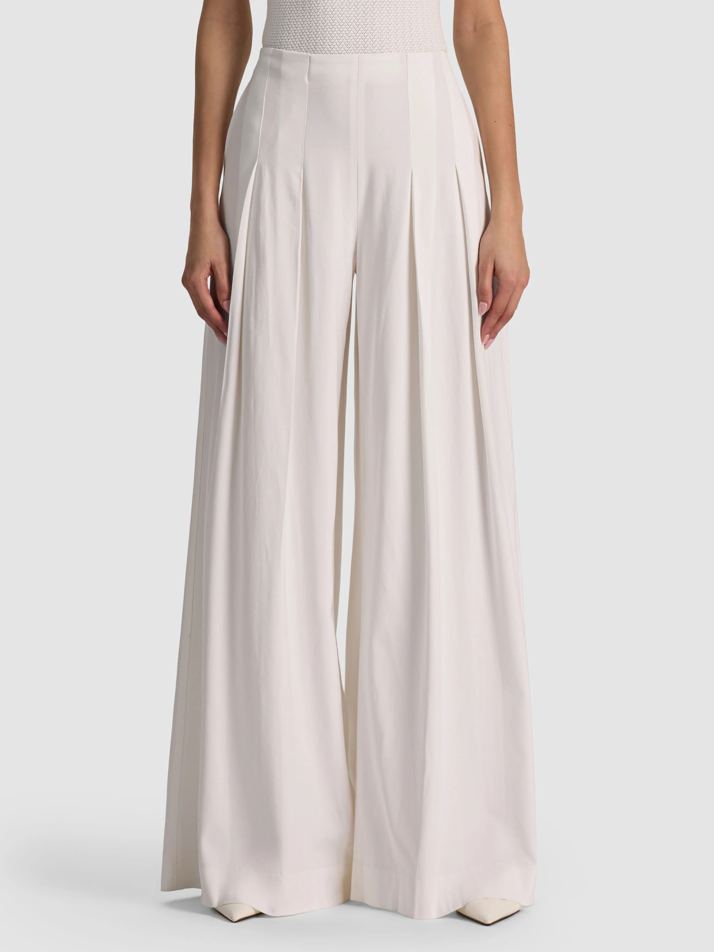 HENRY PLEATED PANT in OFF WHITE | ALICE + OLIVIA | Alice + Olivia