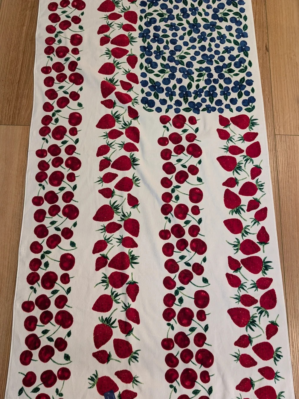 Cynthia Rowley Red Strawberry Print Beach Towel | Poshmark