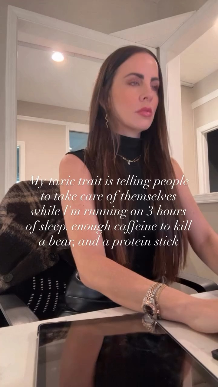 I’ll give you all the wellness tips… hydration, balance, boundaries, all of it 💁🏼‍♀️✨ 
Meanwhile—running on minimal sleep, a little too much coffee, and a life that feels beautifully chaotic most days ☕️😅 

But here’s the real life part… I stay consistent where I can. 
My peptides ✔️ 
My skincare ✔️ 
Doing my best ✔️ 

Because wellness isn’t about perfection—it’s about showing up for yourself, even when life is a little