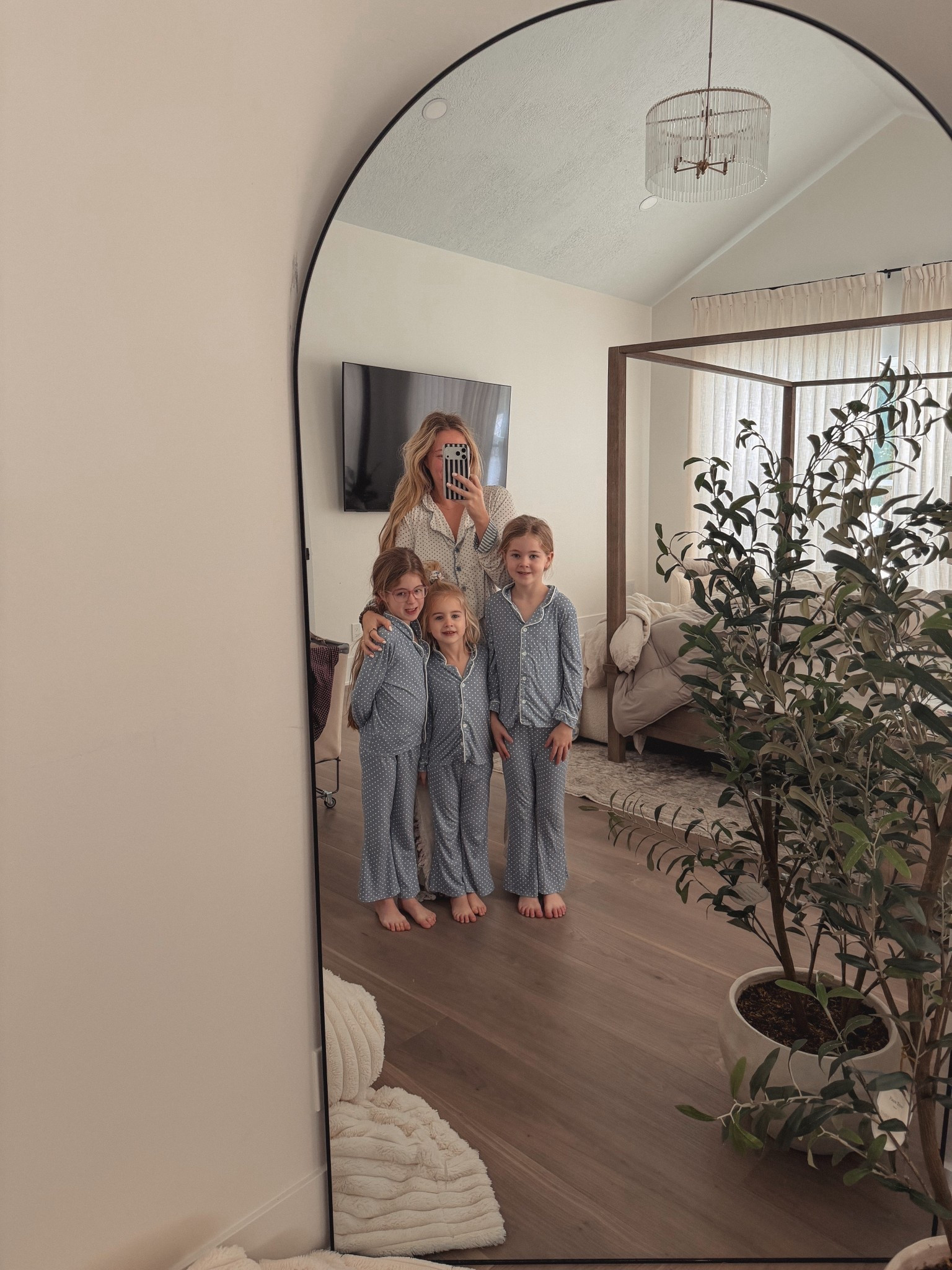 the cutest matching Jammie’s 🩵🪩🤍

#LTKHome #LTKKids #LTKGiftGuide