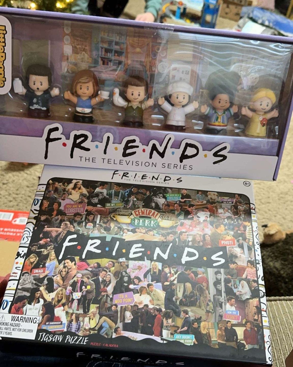 Friends Tv Show Items 60 Photos - Moonagedaydream.film