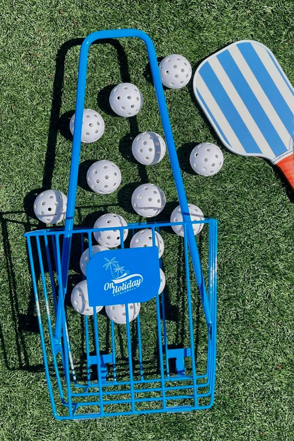 On Holiday Pickleball Balls | Urban Outfitters (US and RoW)