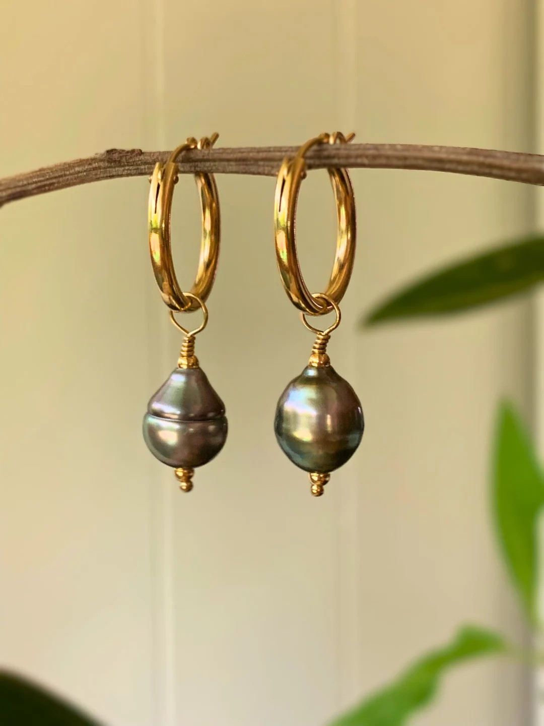 Unspoken Bond Collection, Single Tahitian Pearl Hoop Earring, Peacock Tahitian Pearls, 14K Gold F... | Etsy (US)