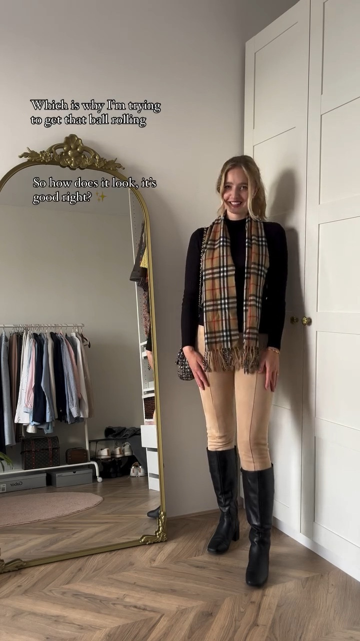 Suede leggings and knee high boots: my fall uniform 👢🍁

#classystyle #fallstyle #falloutfits #fallfashion #ootd #outfitcheck #effortlesschic #oldmoneystyle #ａｅｓｔｈｅｔｉｃ #pinterestgirl #styleblogger #explorepage #girlie