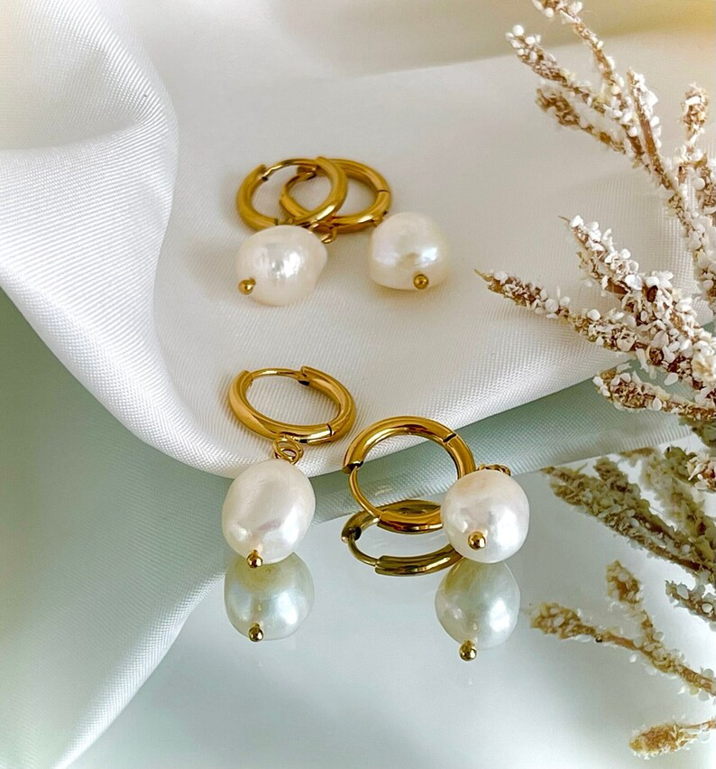 18K Gold Baroque Pearl Irregular Clip-on Earrings Gold | Etsy | Etsy (US)