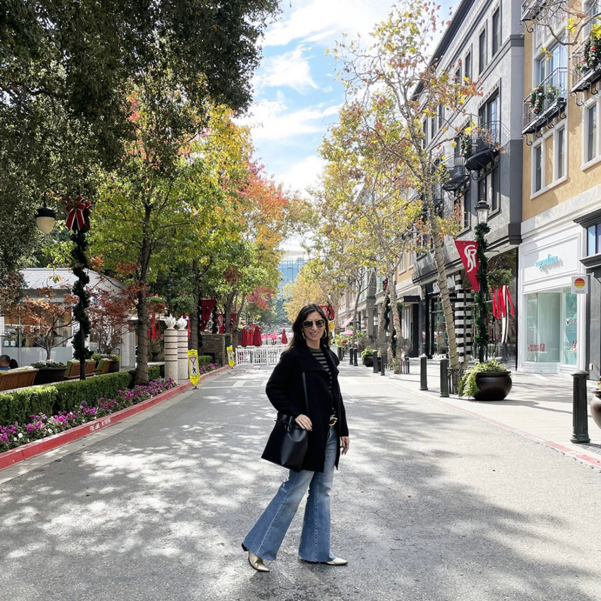 Cozy sweater coat and flare jeans ❤️💕 love these jeans under $100 💃🏻 they are available in short, regular and tall lengths 🎉🙌

#LTKstyletip #LTKunder100 #LTKitbag