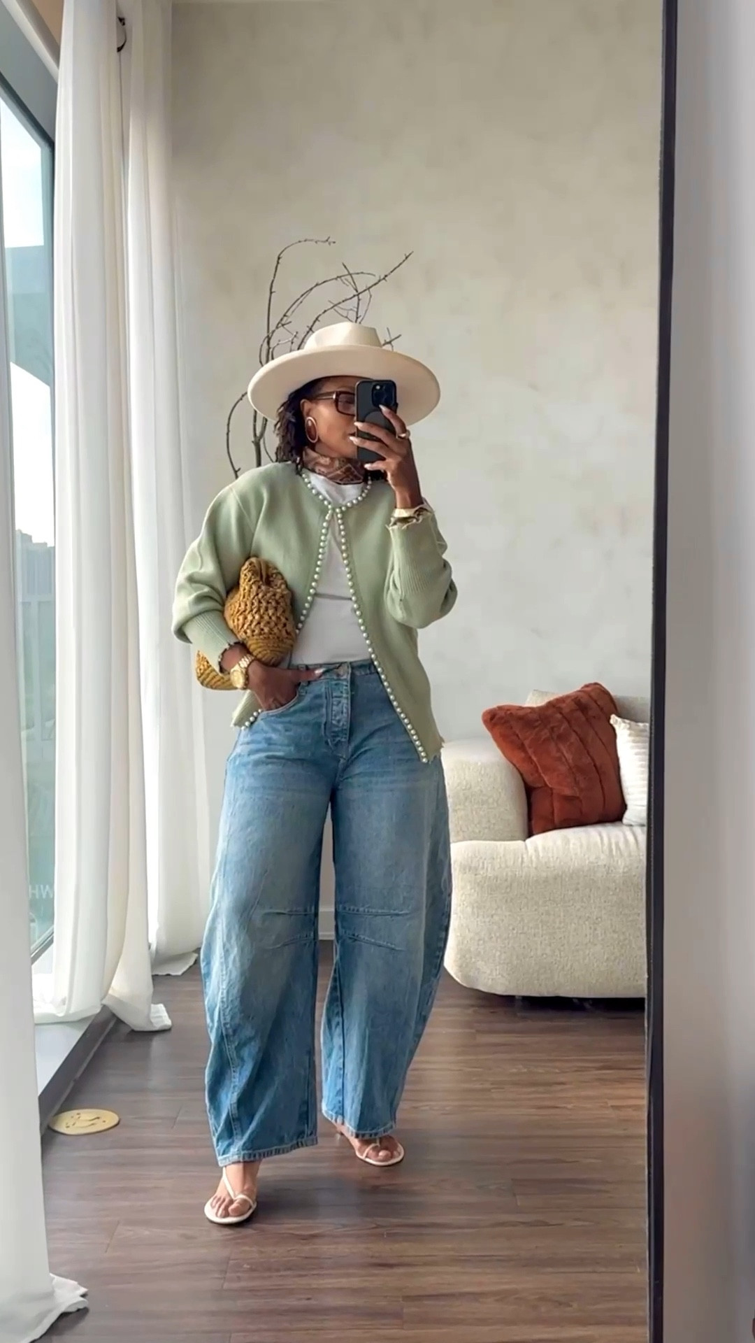 Day 21 decided to play with a little color and shape with my @freepeople barrel jeans and this pearl Amazon cardigan !  Just woke up and decided to reach for some items , that I am slow to reach for. 

Jeans I sized up to get them tailored  down 

#LTKSeasonal #LTKStyleTip #LTKFindsUnder100