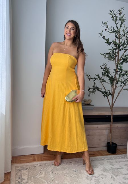 Amazon linen blend dress perfect for spring / strapless dress wearing size L 


Yellow dress | amazon fashion | amazon midsize | amazon womens fashion | amazon spring fashion | amazon outfit | amazon dress | midi dress | size 12 

#LTKfindsunder100 #LTKstyletip #LTKmidsize