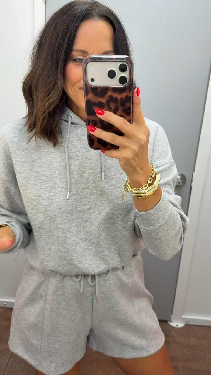 this set is SO good 🤍 such good quality for the price!! the comfiest little matching set and perfect for an easy everyday look. wearing an XS!

#WalmartFinds #WalmartFashion #WalmartStyle #MatchingSet #AffordableFashion #LTKFinds