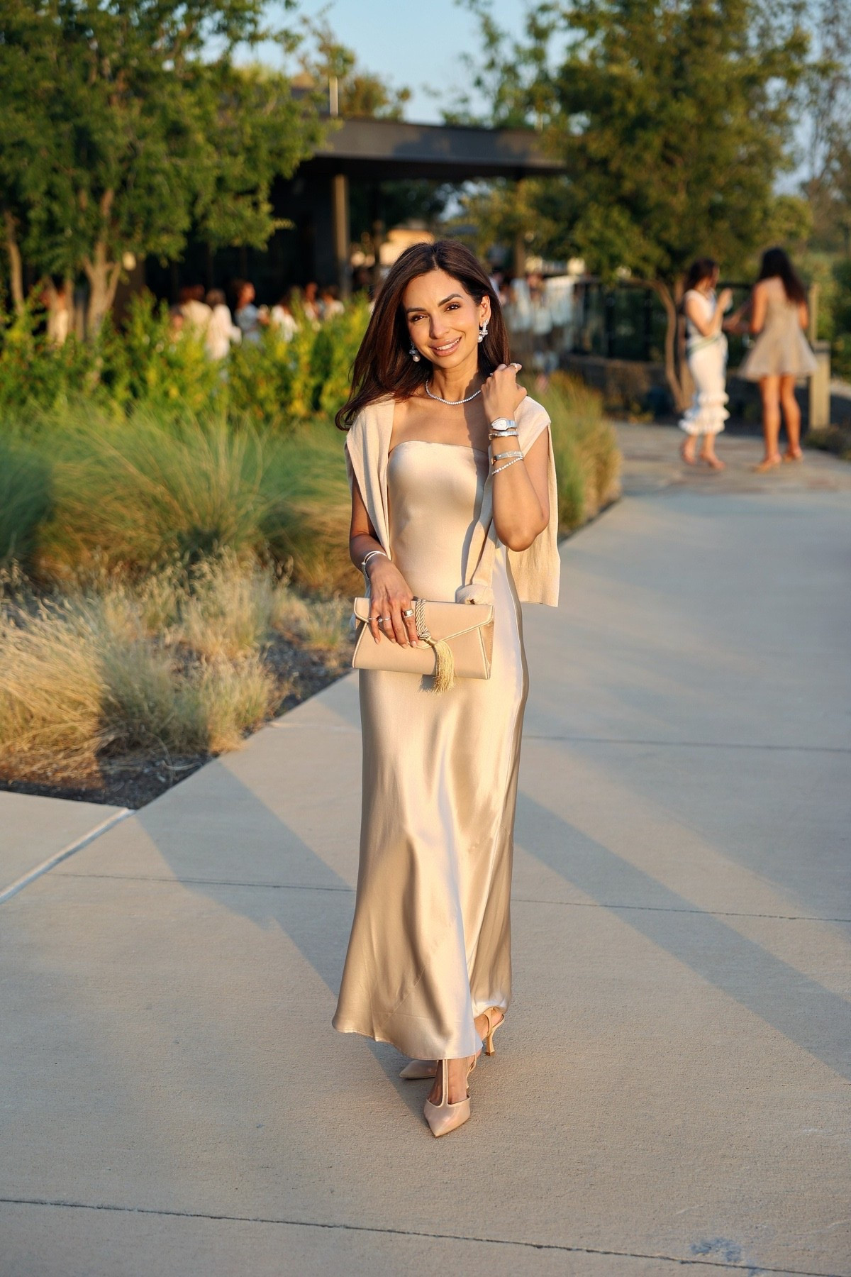What I wore for a cocktail party at LTKCon! I took an xs on this gorgeous dress & my shoes were so comfy!

#LTKPetite #LTKOver40