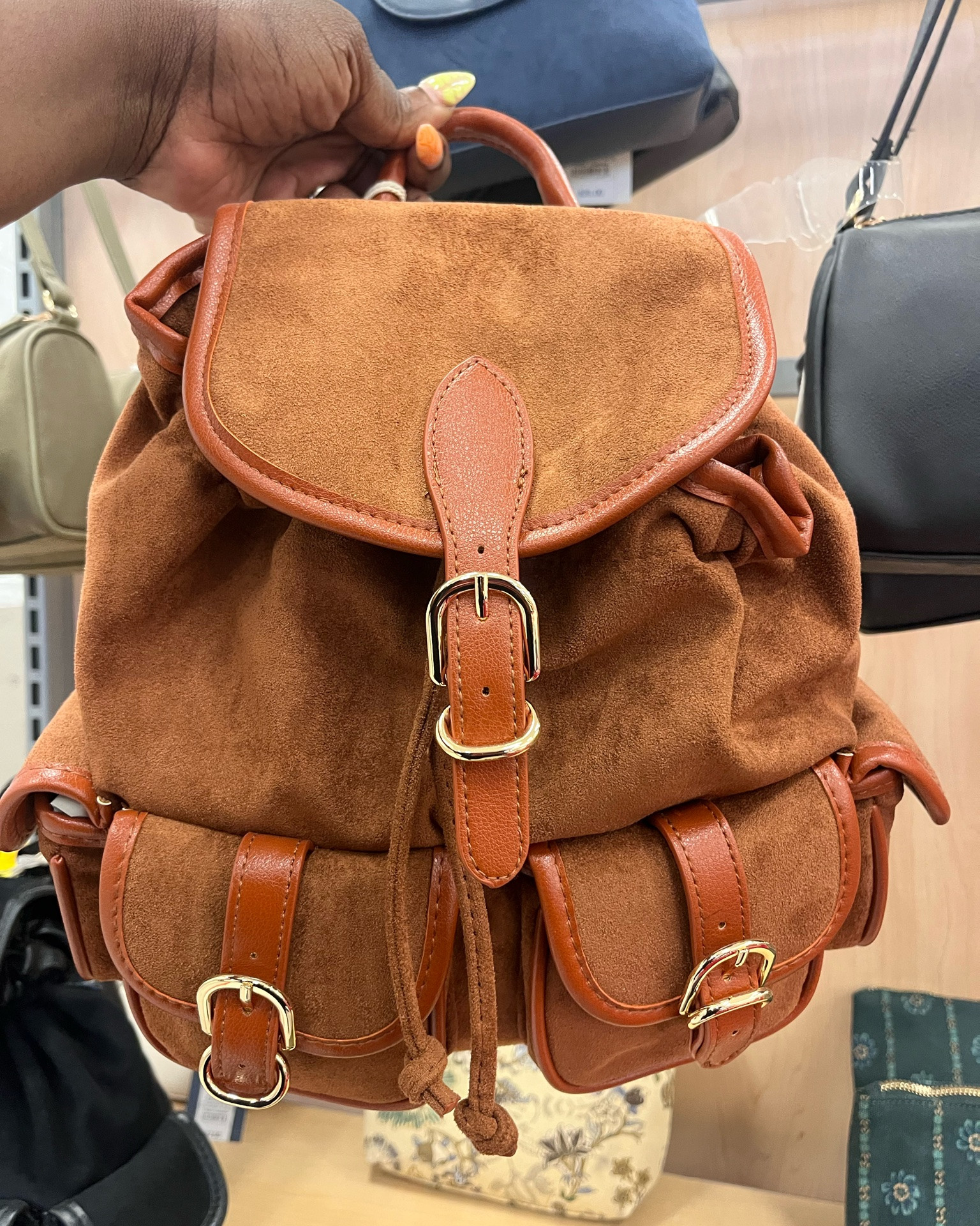 @Target #ad #sponsored

🚨SAVE THIS POST! The link for the bag is not yet in the app