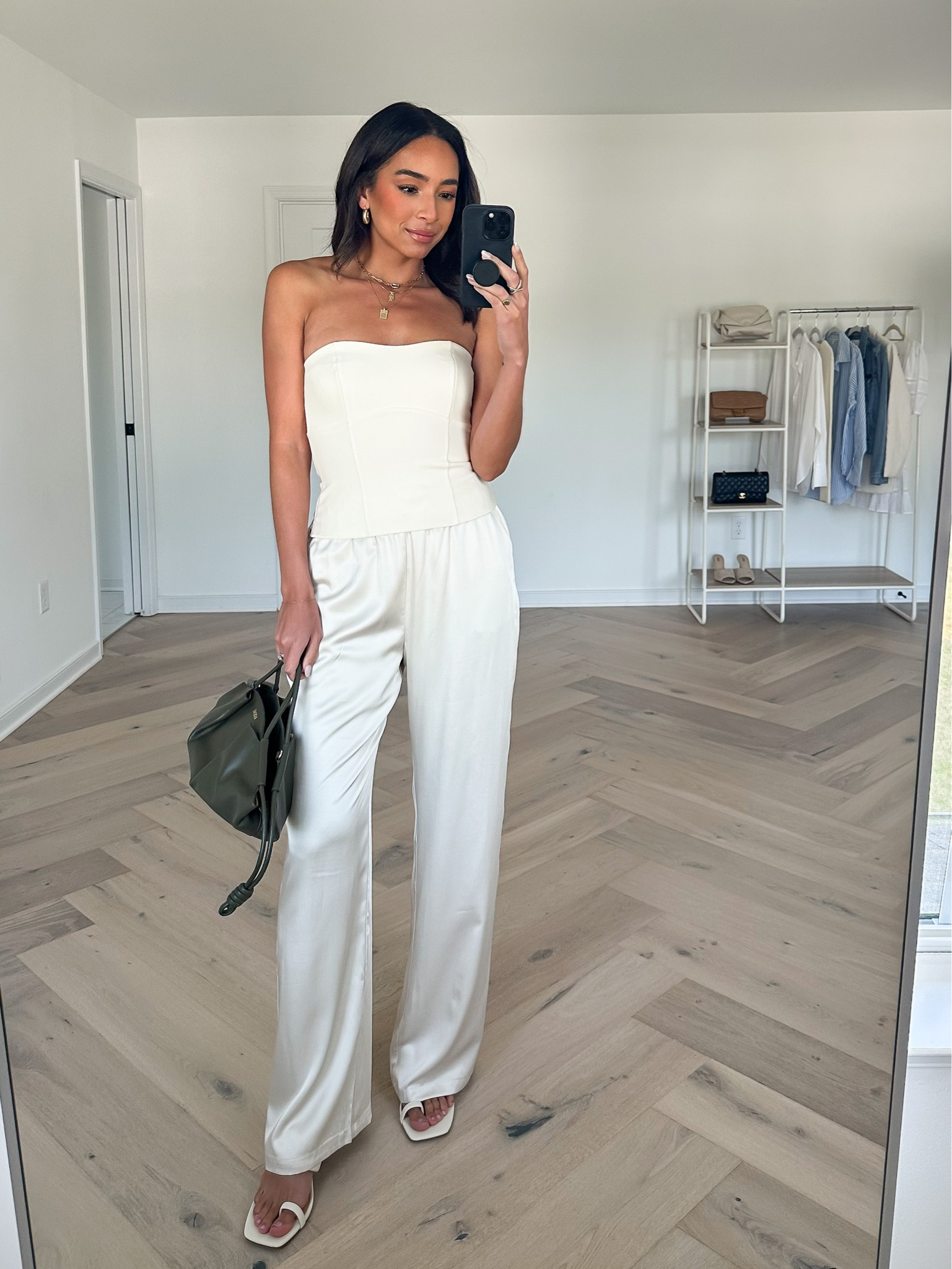 Code AFNENA to save on Abercrombie this weekend! Love this look for a summer date night outfit 

Strapless top: XS
Satin pants: Small Long (I have to wear heels with these I’m 5’8”)





Summer outfit, trousers outfit, wide leg pants outfit, Abercrombie code, Abercrombie haul

#LTKsalealert #LTKunder100 #LTKstyletip