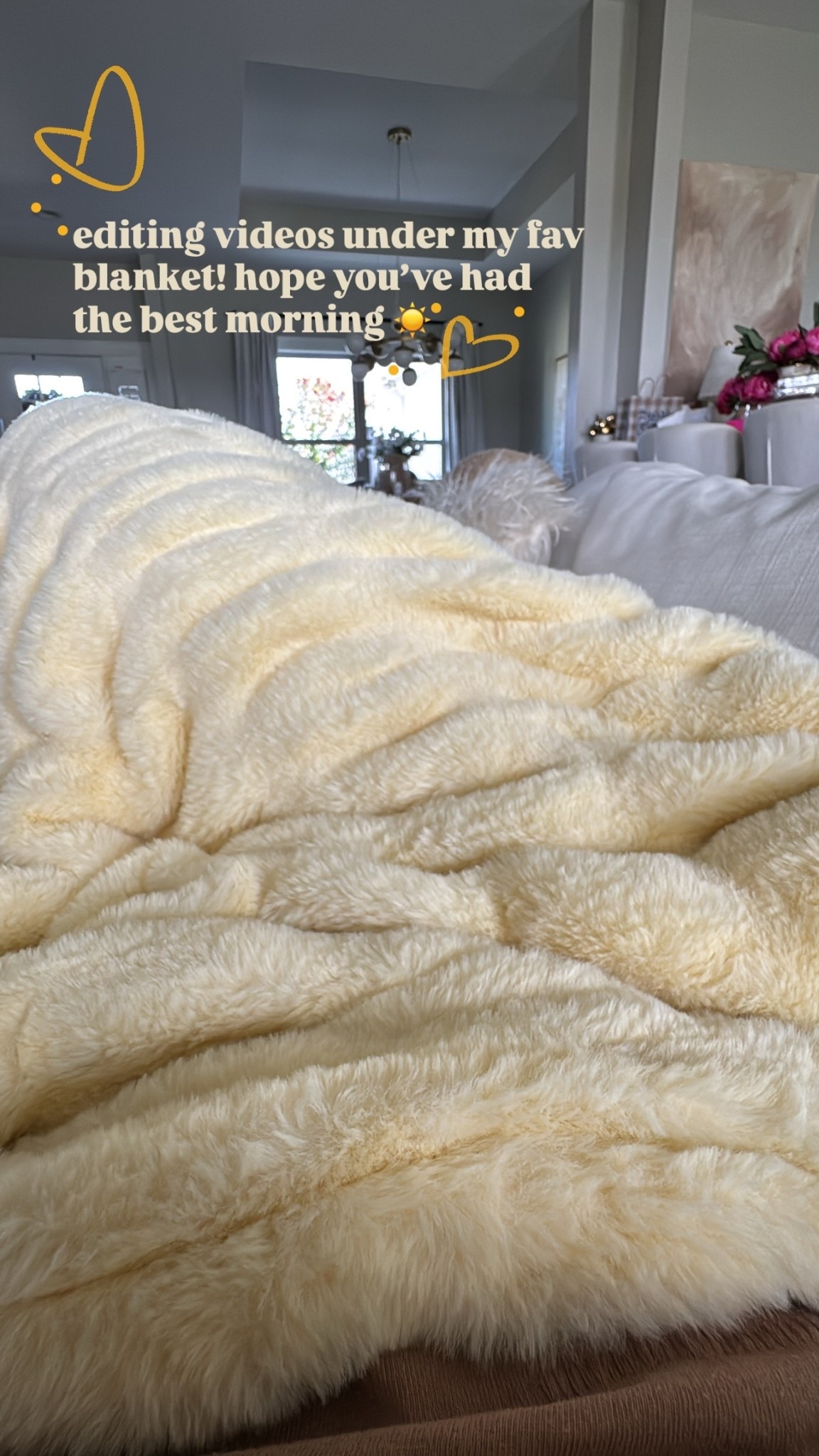 Lola blanket code SARAHRAY35
💛💛💛
editing videos under my fav 
blanket! hope you’ve had 
the best morning ☀️

#LTKfitnessgoals #LTKmomlife #LTKHome