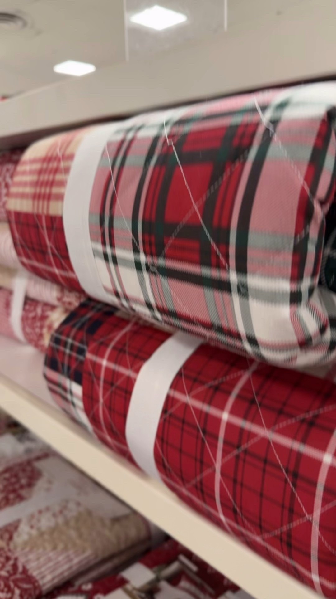 Cotton quilts 🤩🤩🤩Looks like Pottery Barn but  a fraction of the cost! And, the prices 😱🙌