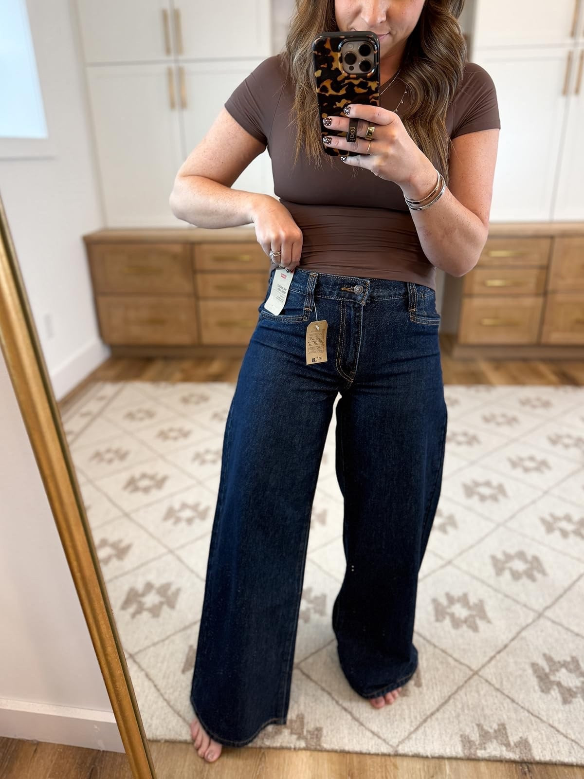 My favorite Levi’s are 42% off and my top is 49% off!

#LTKSaleAlert #LTKootd #LTKBump