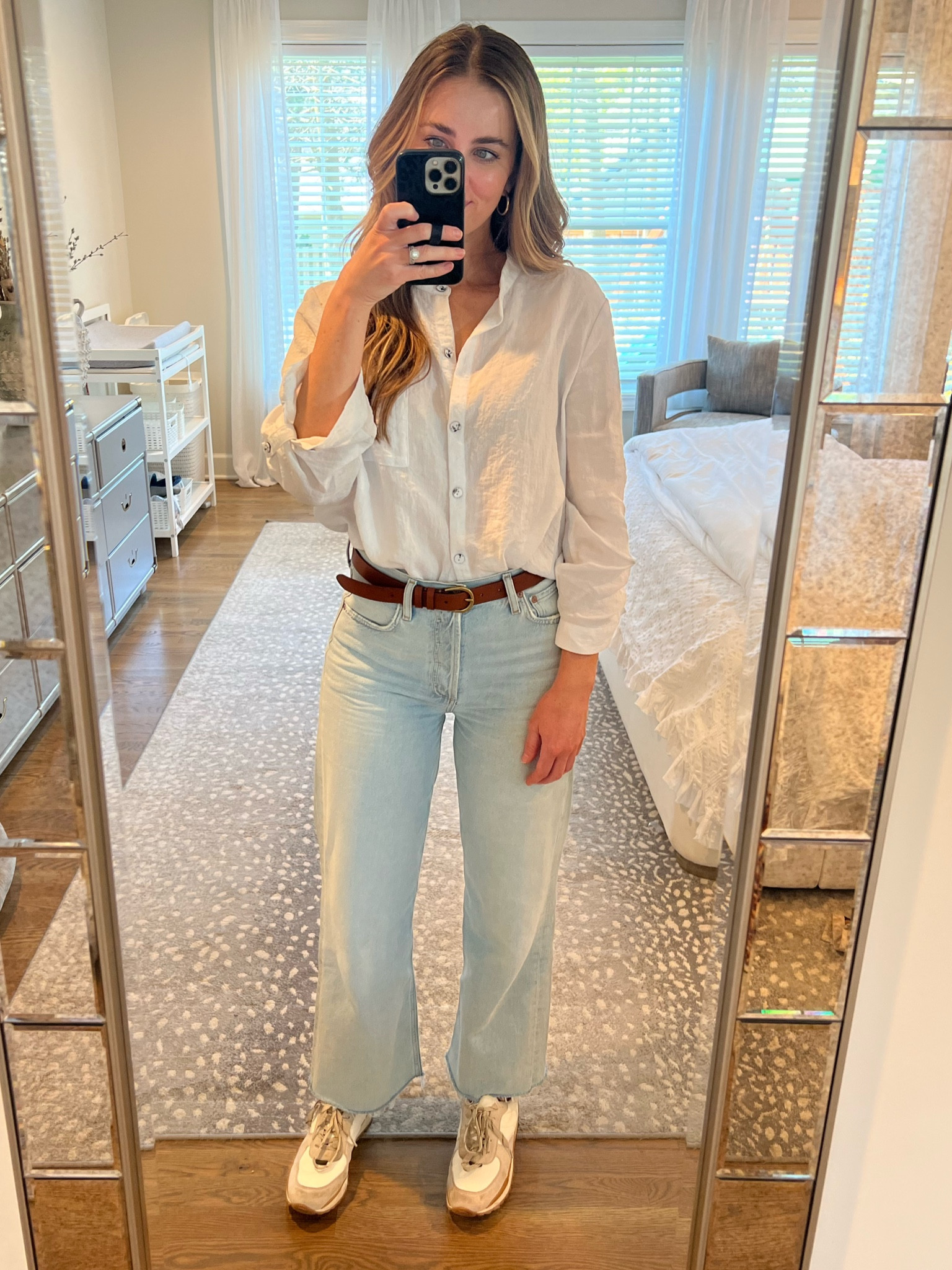 Daytime ootd , women’s jeans , spring top , spring outfit , high waisted jeans 

#LTKstyletip #LTKworkwear #LTKshoecrush