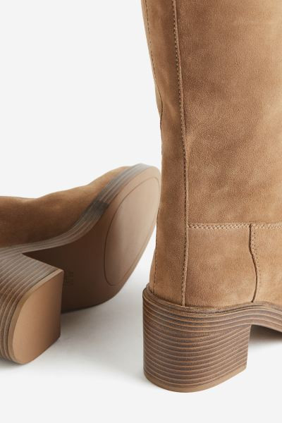 Knee-high suede boots - Brown - Ladies | H&M GB | H&M (UK, MY, IN, SG, PH, TW, HK)