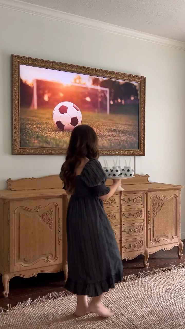 Getting ready for a soccer theme party or game day? Here’s a cute display and some food inspiration for you! 

#LTKparties #LTKhome