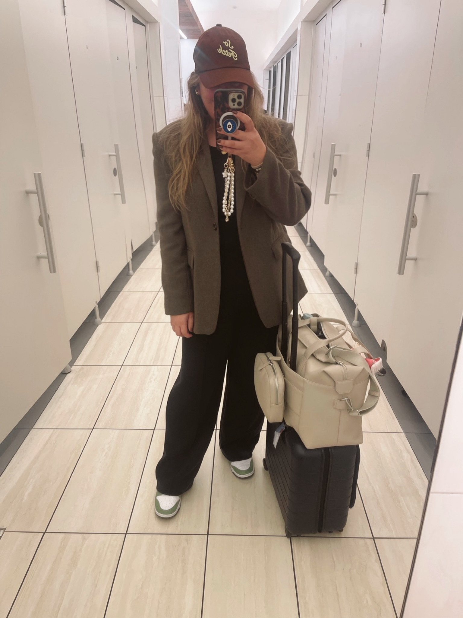 Friday’s travel outfit! A very comfy fit with this oversized blazer 

#LTKxMadewell #LTKSeasonal #LTKTravel