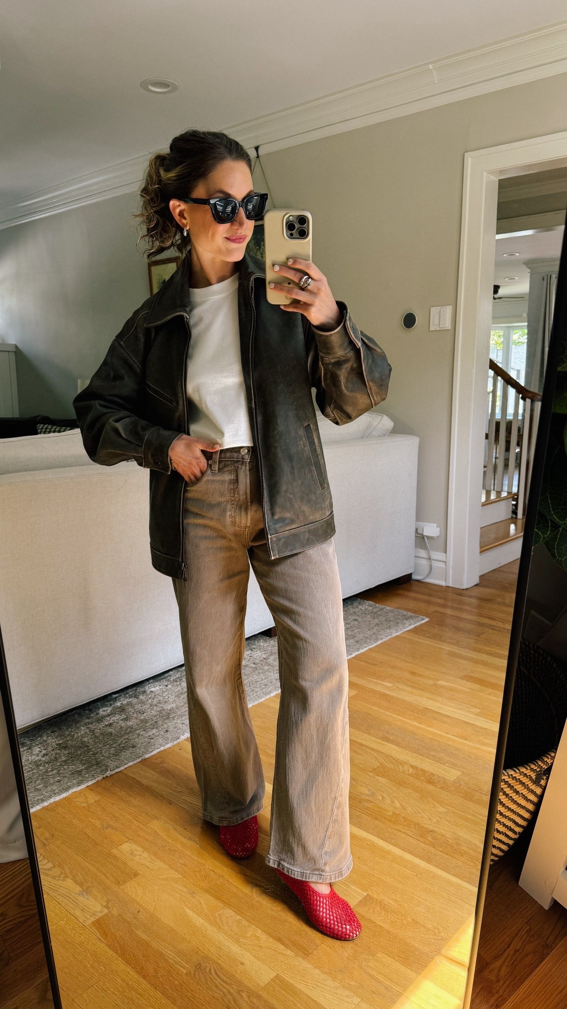 Look of the Day // 4.28

Sèzane tee, XS, has a relaxed fit. Pistola denim, 25, limited sizing, linked similar, TTS for a relaxed fit. Coconuts by Matisse flats, run slightly small. Quince sunglasses. Quince earrings  

#LTKPetite #LTKSeasonal #LTKOver40