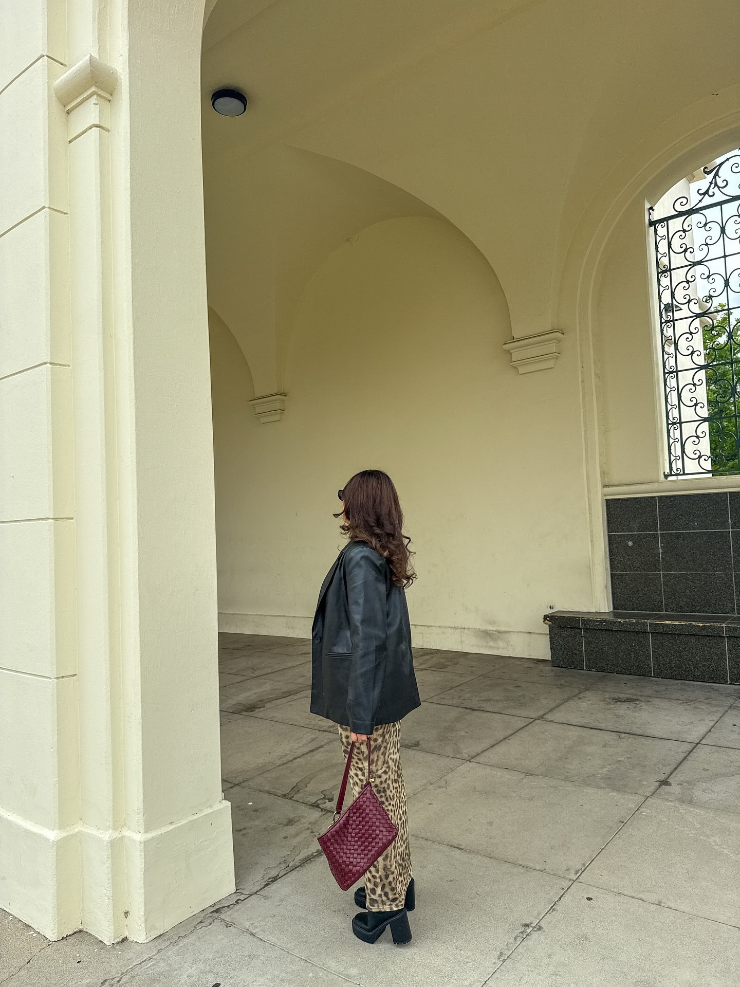 Always love my prints for Fall 🍁 @citybeachaustralia 

Comment Outfit Details 🔗
#fallinspo #leopardprint #fallprints #fallfashion2025