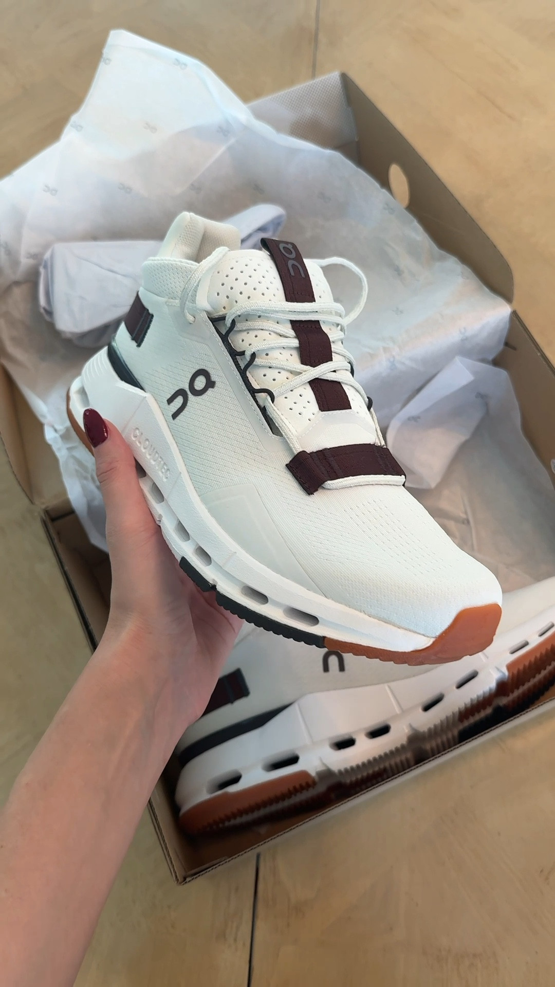 Sneakers 
Cream sneakers 
Neutral sneakers  
Brown sneakers
Travel 
Walking Shoes 
Airplane shoes 

#LTKGiftGuide #LTKTravel #LTKShoeCrush