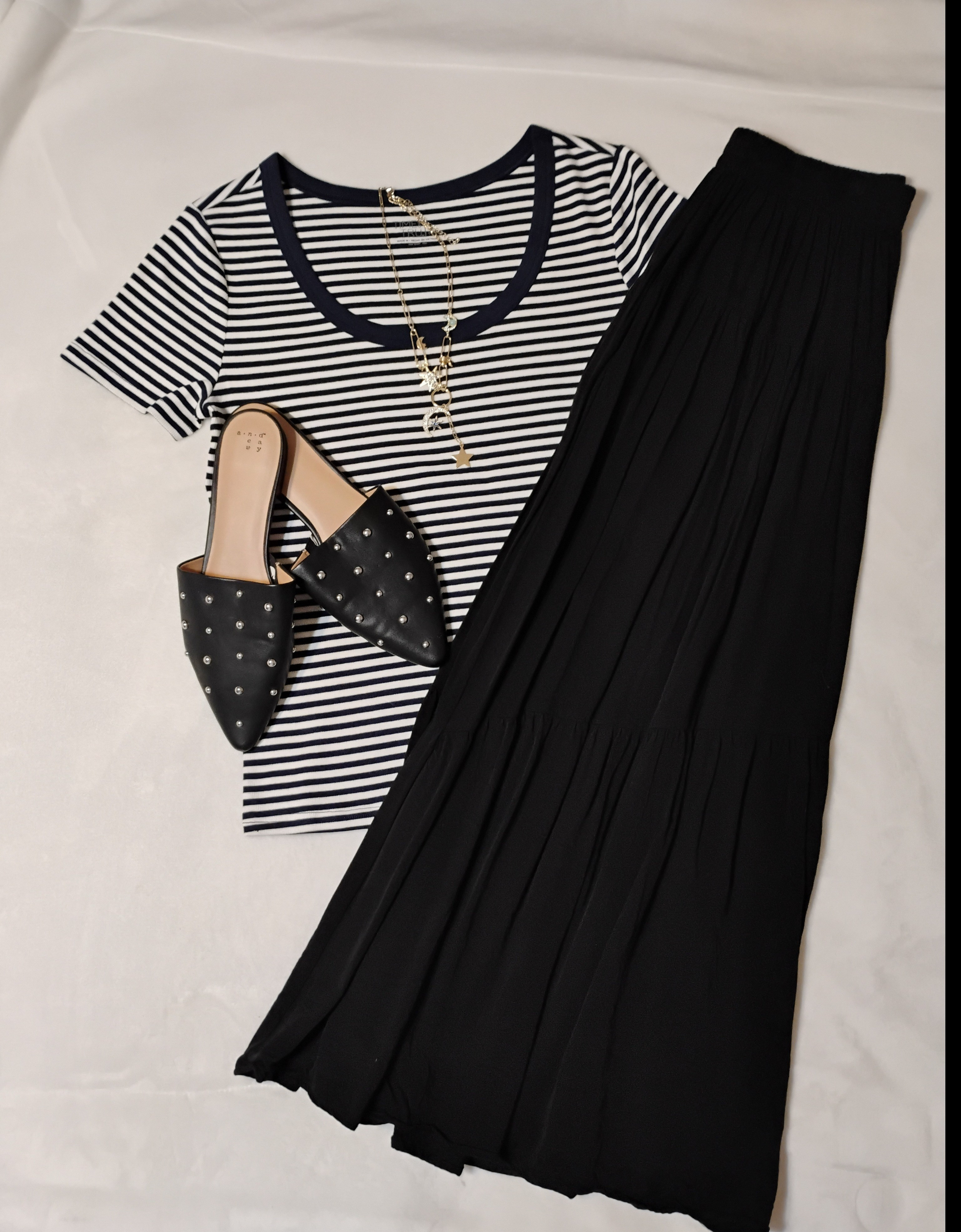 Easy office style.

#LTKootd #LTKOver40 #LTKSeasonal