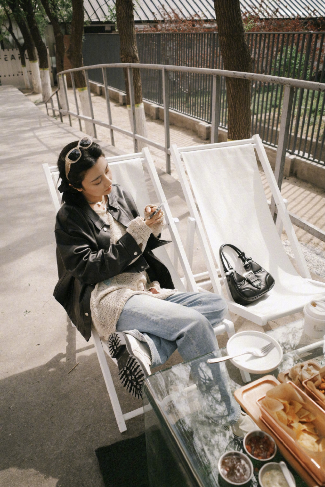 Day1067
最近的天气给我整不会了 到底穿点啥合适
一会儿冷一会儿热😂 心想着多穿点总没错
健康第一☝️
马上要假期啦 大家都出去玩嘛
#LTKchina #LTKasia

#LTKitbag #LTKfit #LTKAsia