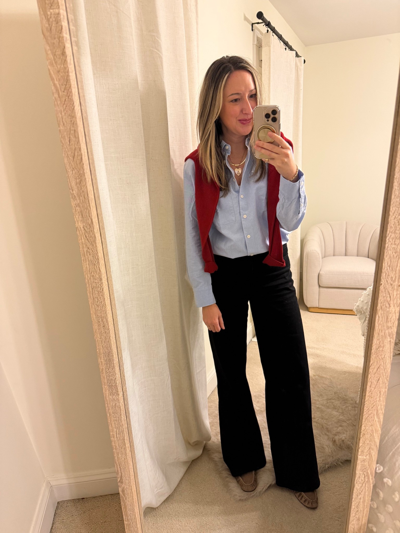 Kind of festive, kind of tired ❤️

#LTKWorkwear #LTKootd #LTKValentine