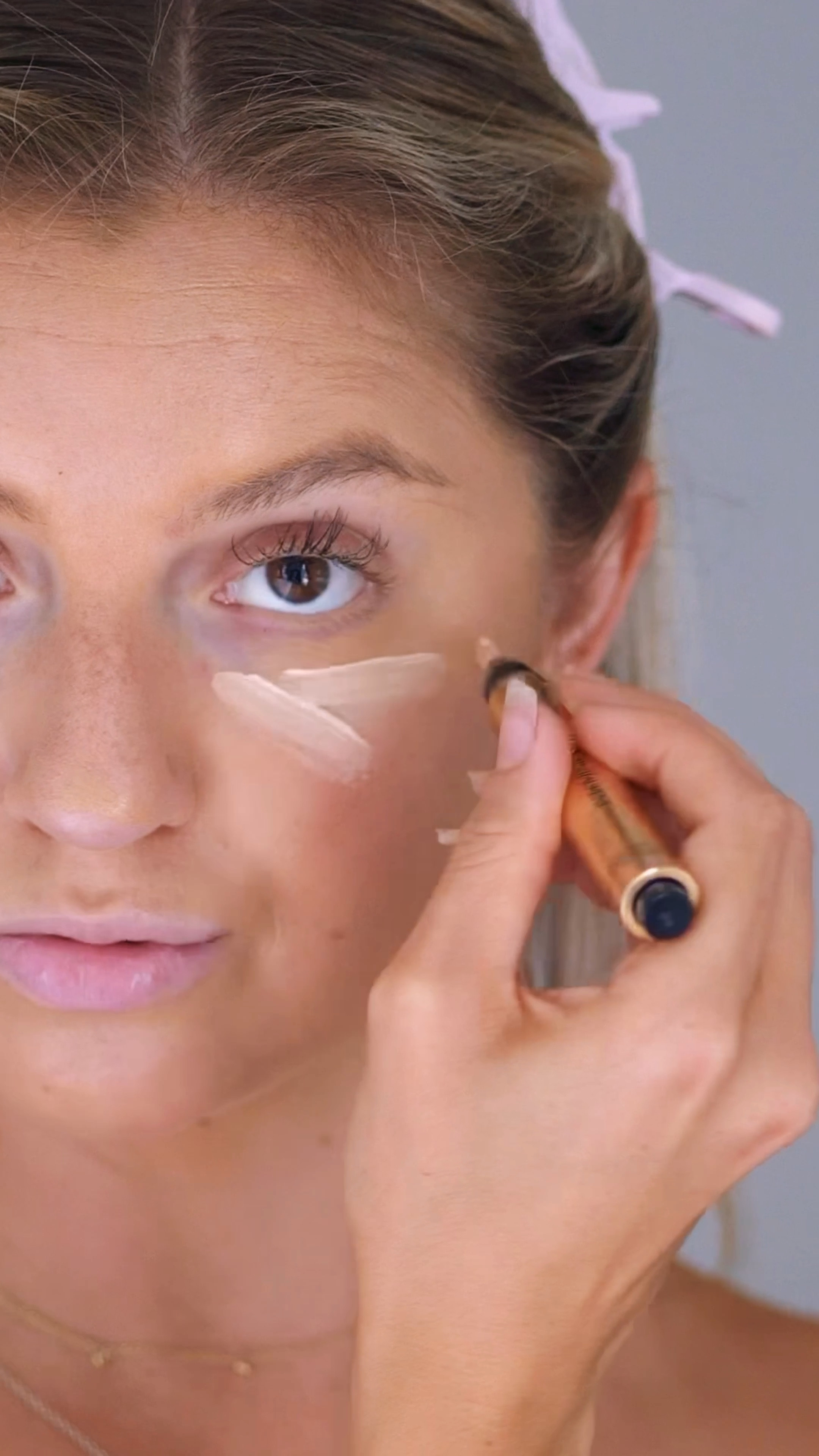 Summer makeup that stays 

#LTKBeauty #LTKStyleTip #LTKSeasonal