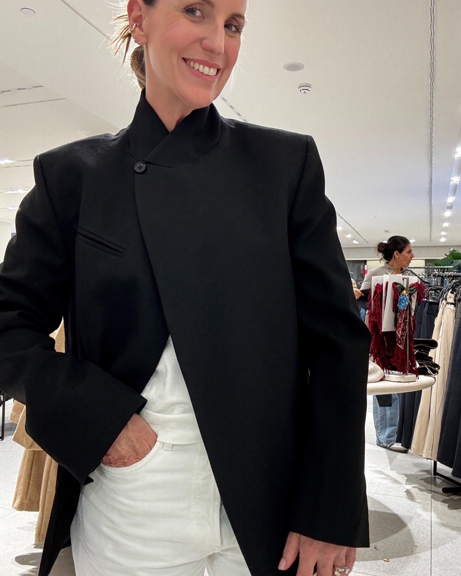 I was shopping with a client the other day and while wandering through Zara I saw this fab jacket. If you need a jacket to update what you currently have then this is it. It’s a ZW Collection piece which generally means that this ‘brand’ is more fashion forward and a better quality make and fabric (also indicated by the price but they’re still so cheap for what they are). This is a wool blend (ie not a nasty poly). Sharp shoulder, lapel that buttons up high….I love it!

#LTKaustralia #LTKautumn #LTKwinter
