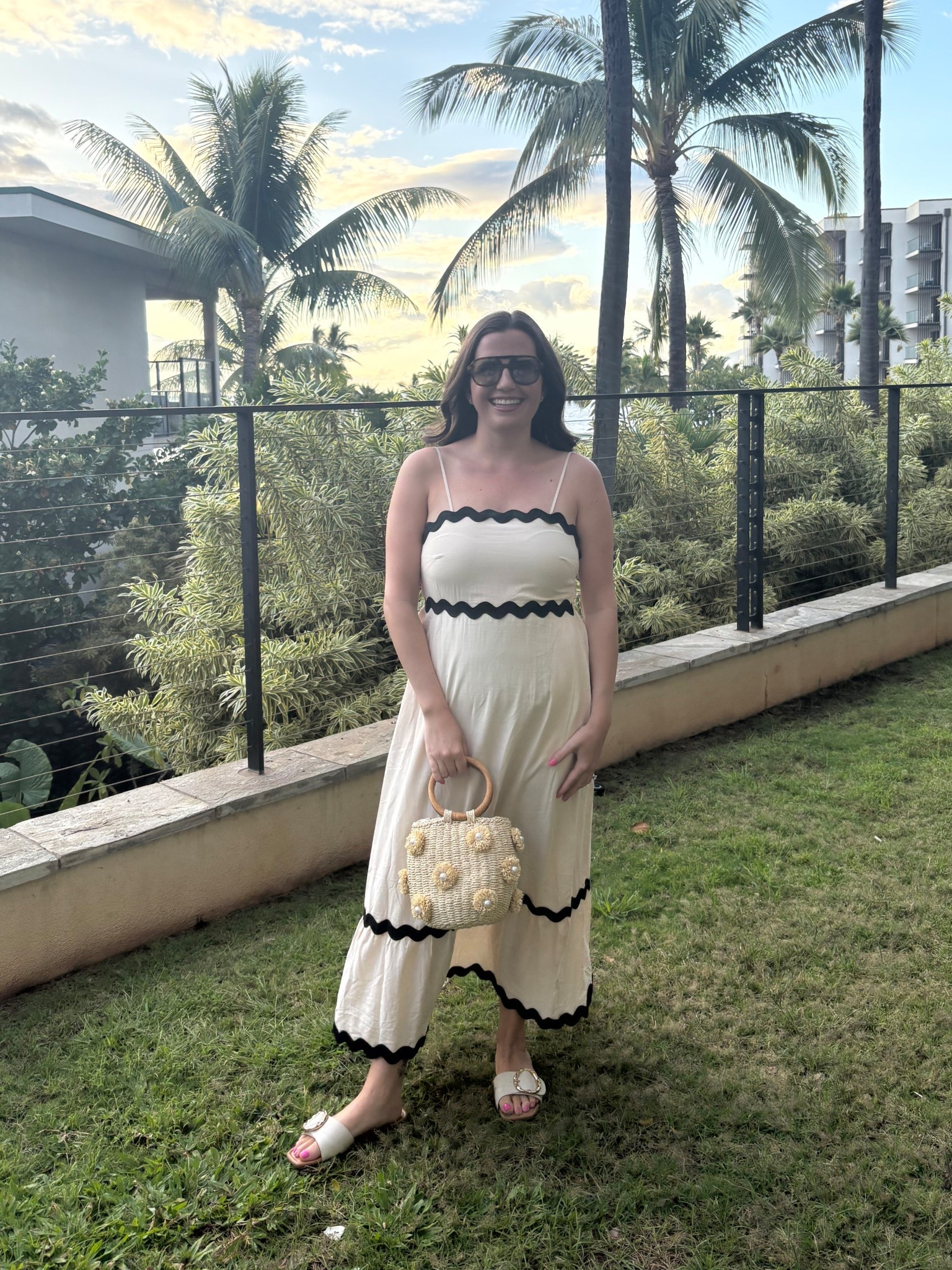 What to wear in Hawaii - women’s sundress from Amazon, cute vacation purse, sunglasses 

#LTKTravel #LTKFindsUnder100