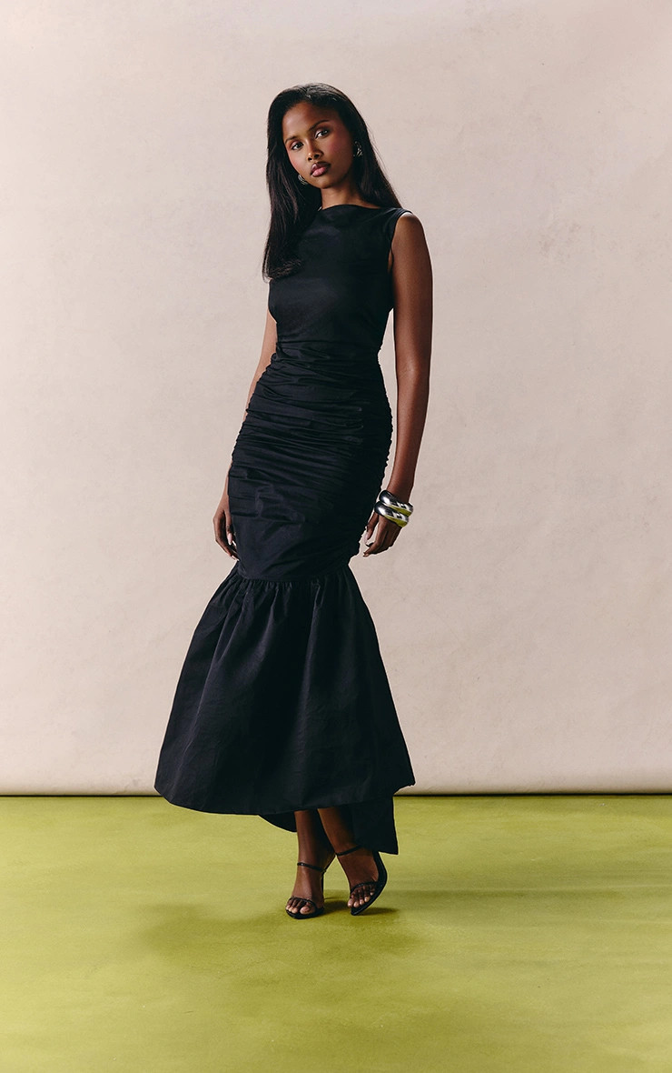 Dresses | Black Ruched Skater Hem Midaxi Dress | PrettyLittleThing | PrettyLittleThing UK